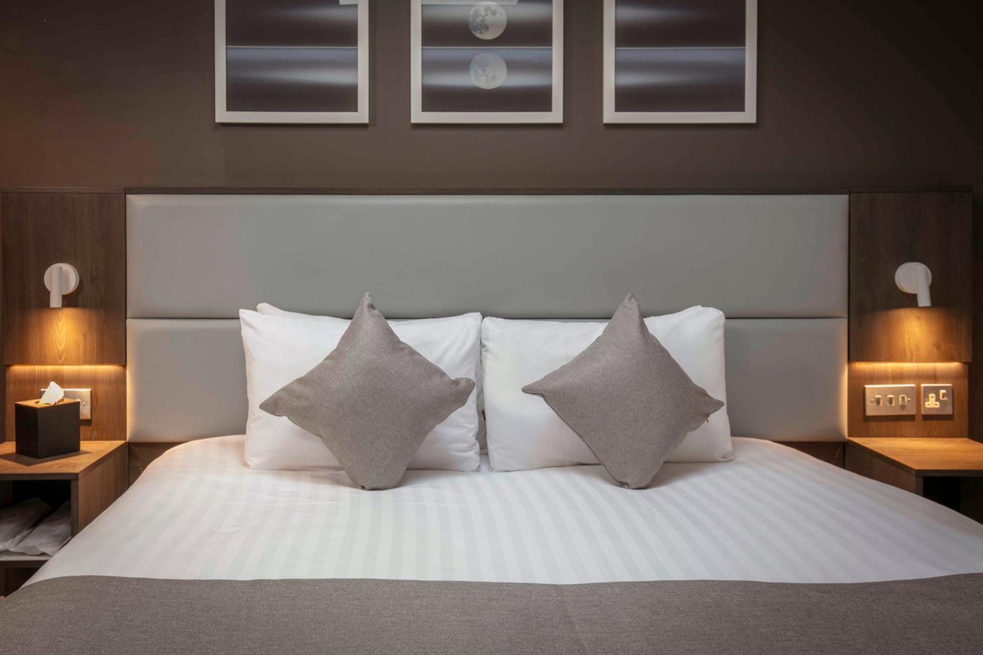 Junior Suite with Double Bed,1572762692:JPEG