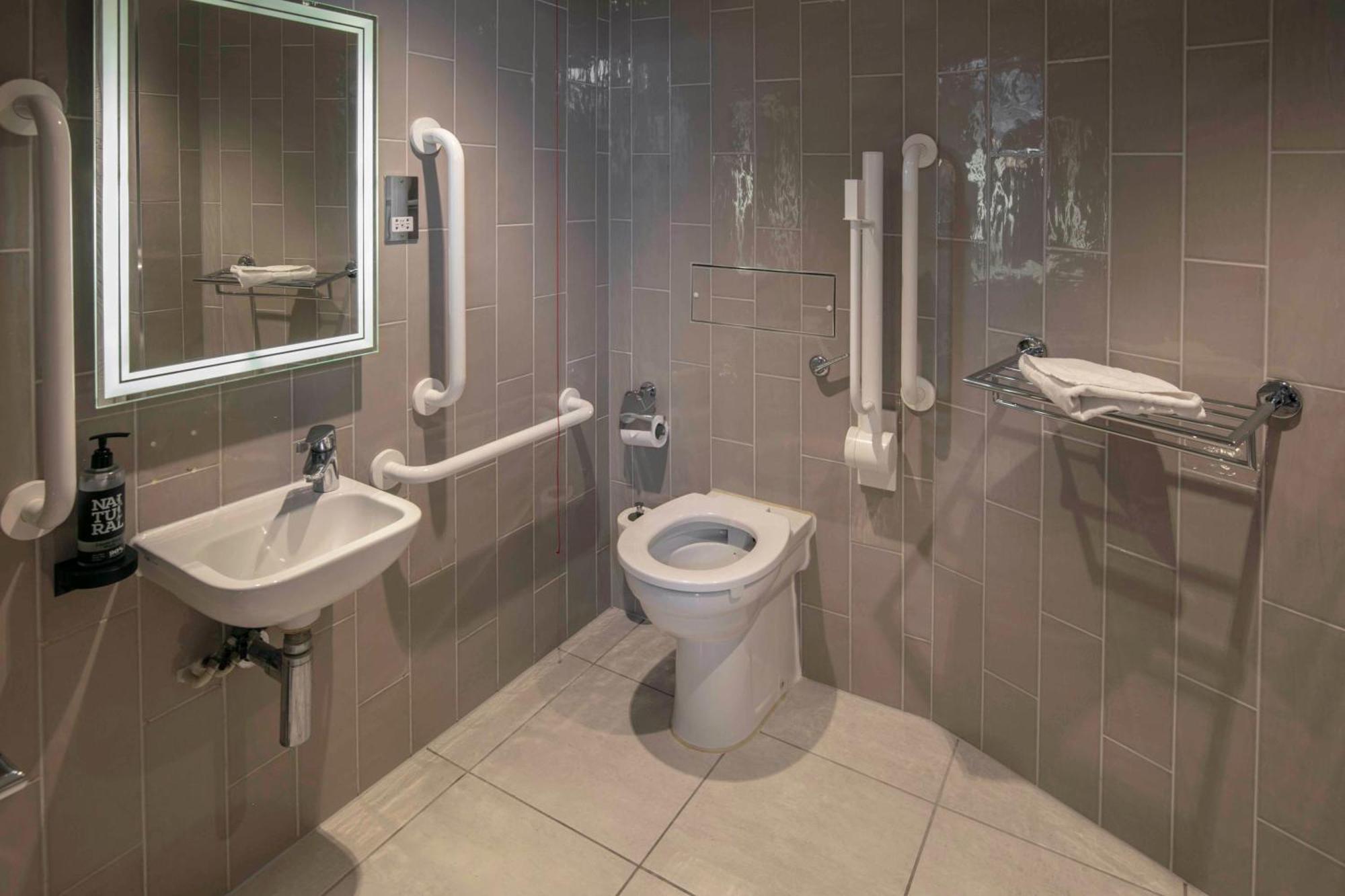 Double Room - Disability Access,1572762686:JPEG