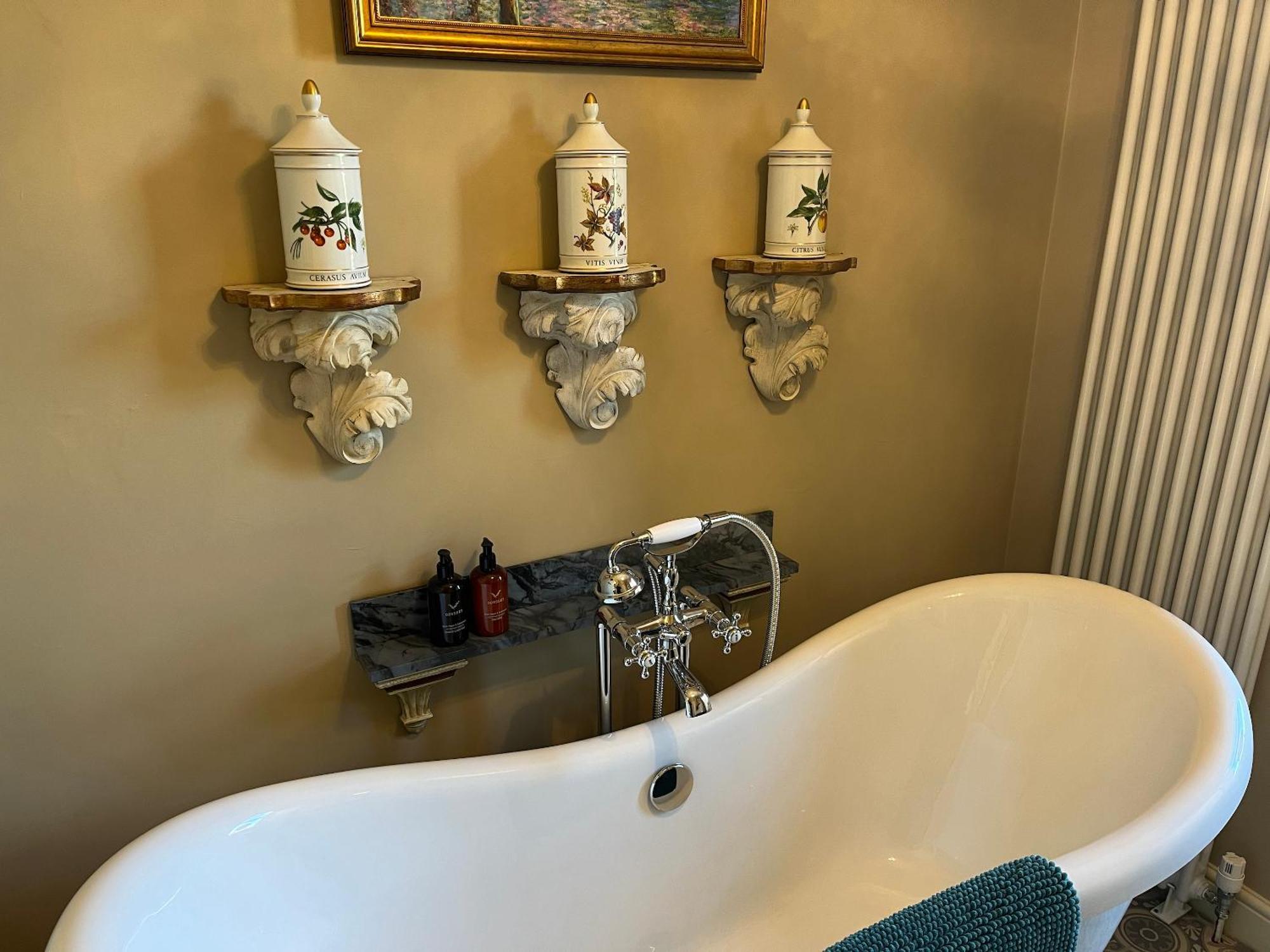 Deluxe King Suite,1577277731:JPEG