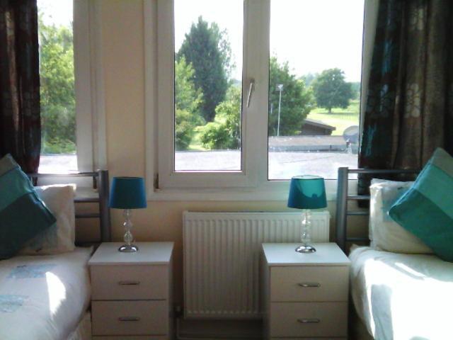 Twin Room with Shared Bathroom,15895727:JPEG