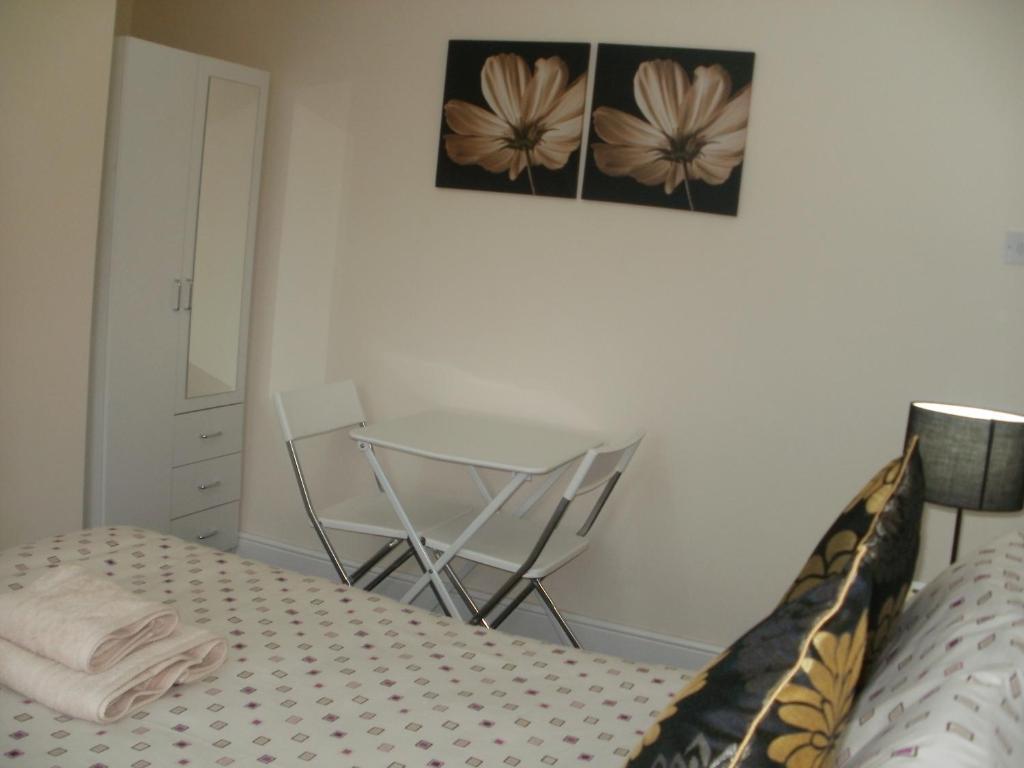 Family Room,15901850:JPEG