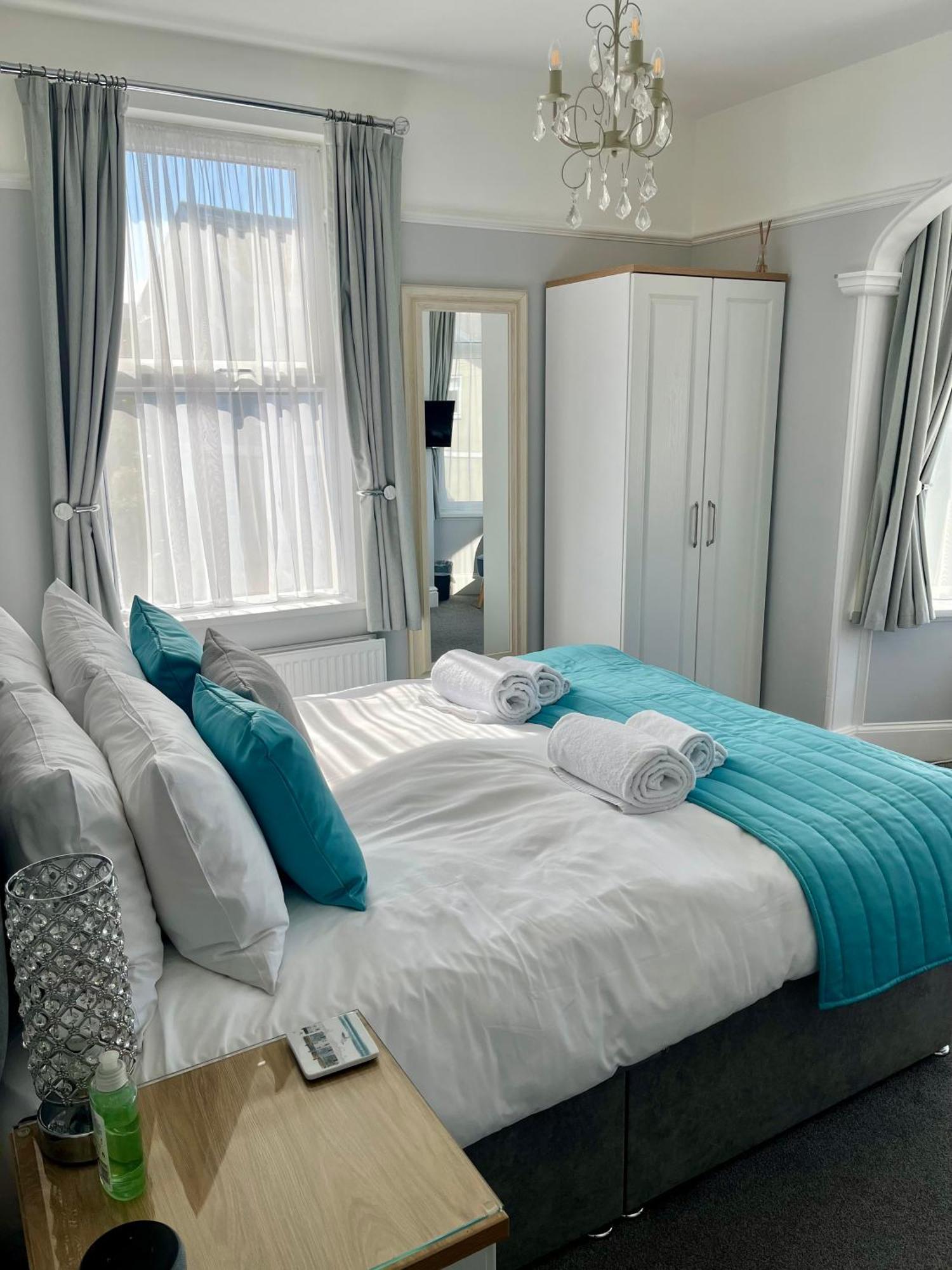 King Room with Garden View,1580142222:JPEG