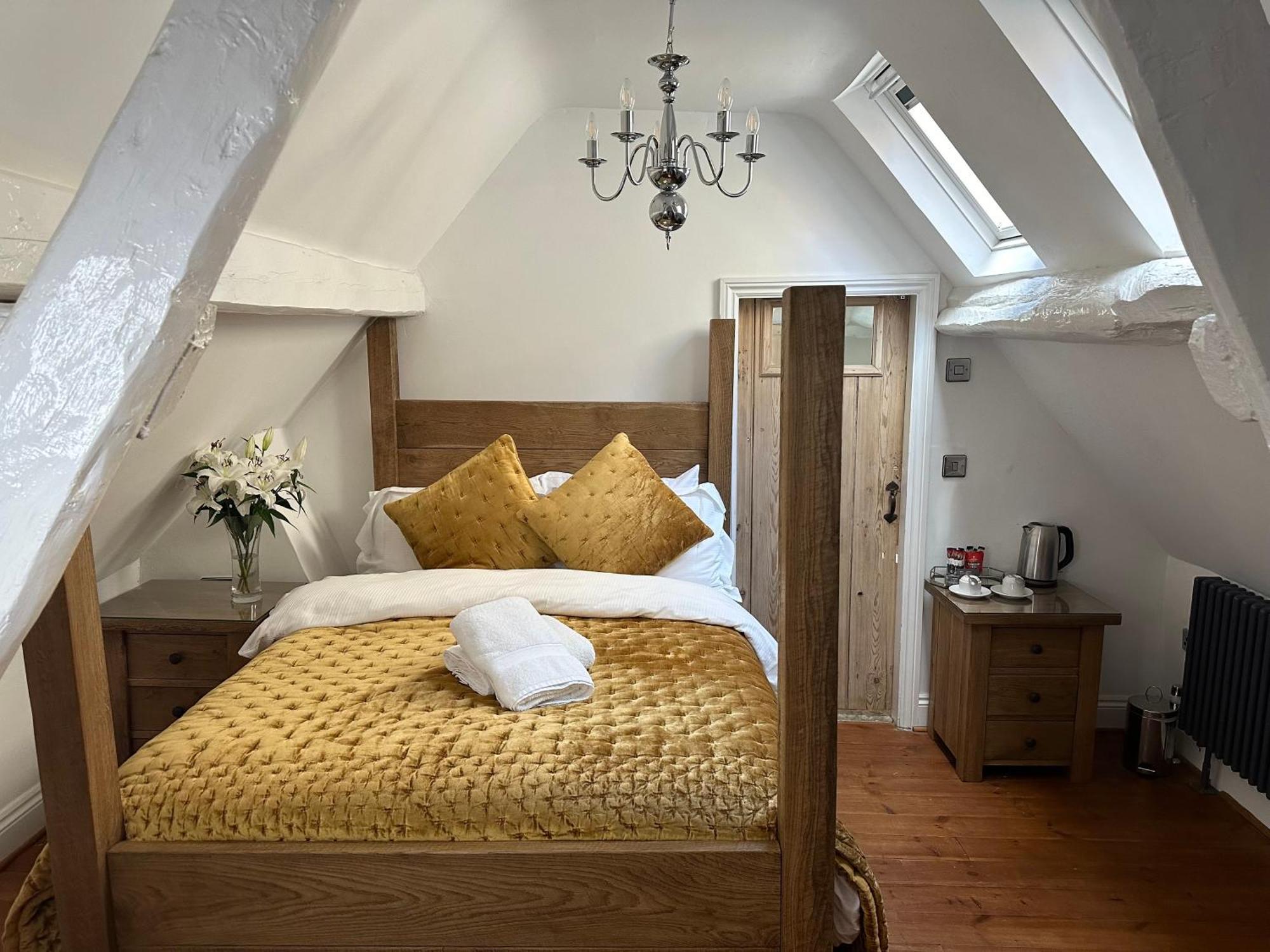 Deluxe Room,1580208061:JPEG