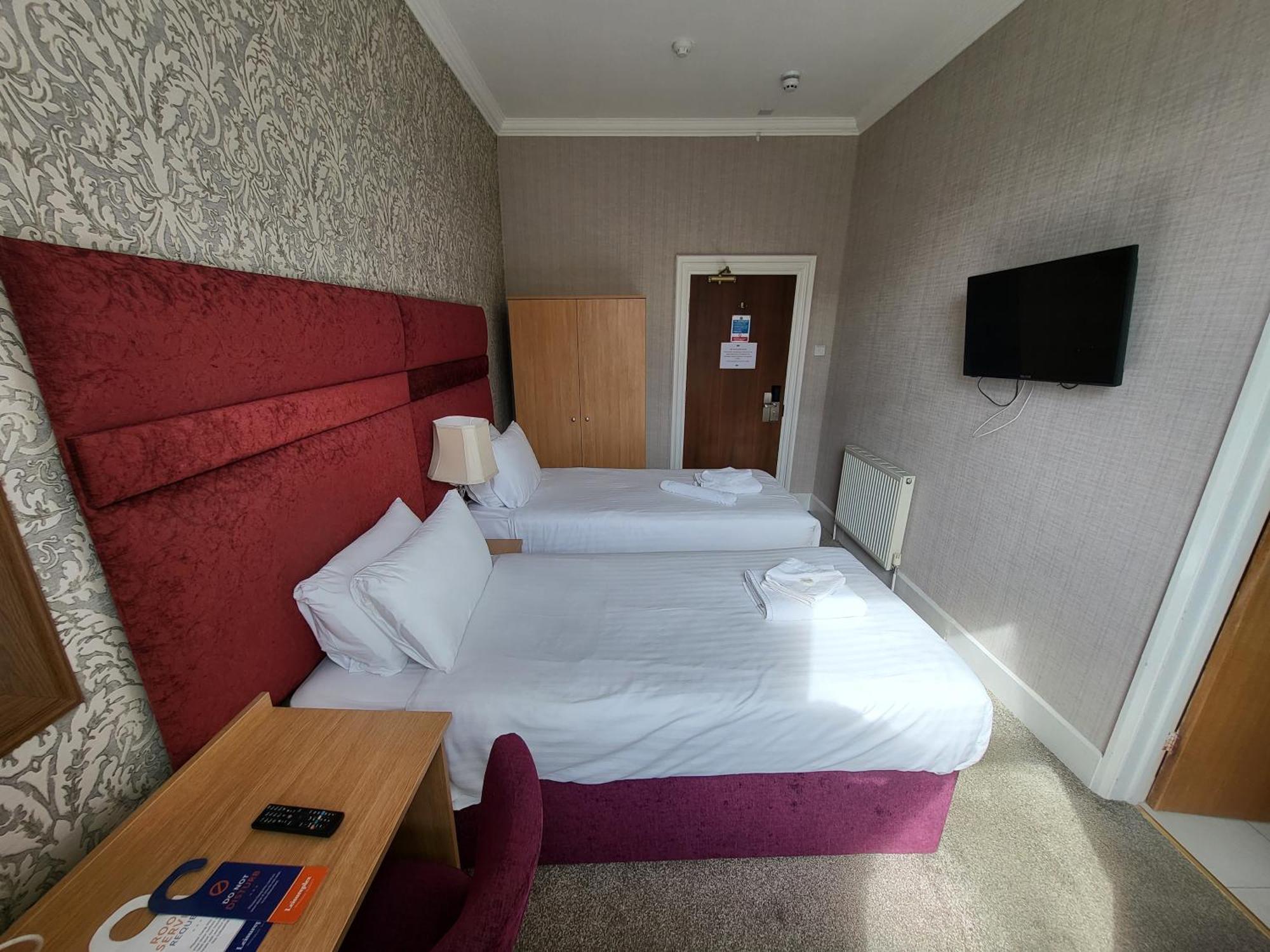Twin Room with Sea View,1585490749:JPEG