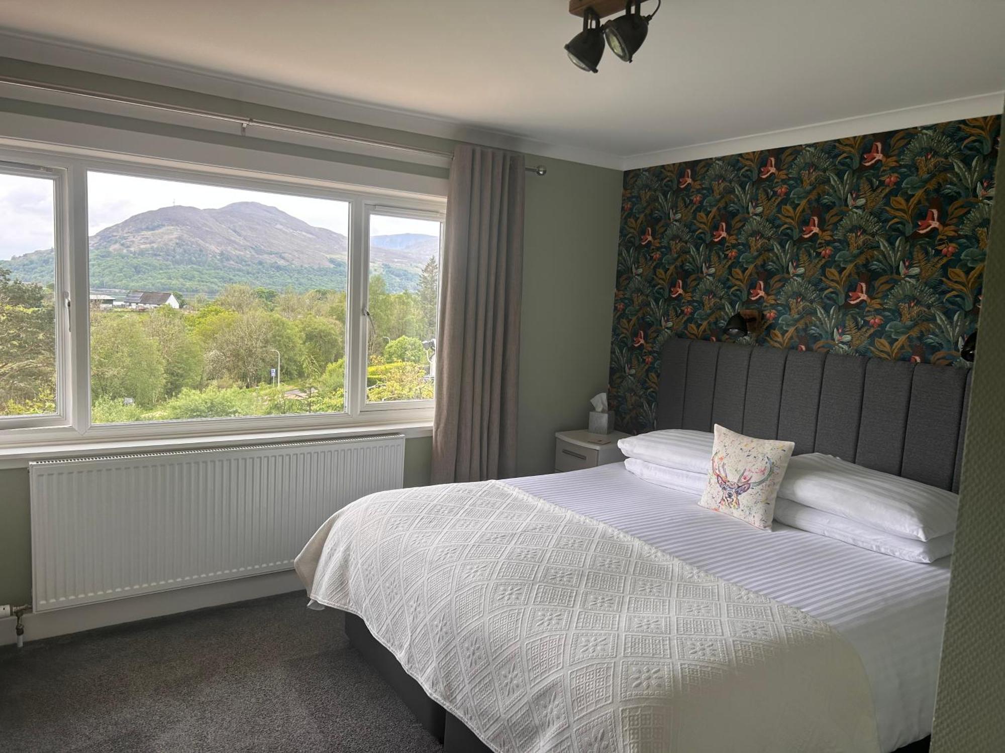 Deluxe Double or Twin Room with Sea View,1586193076:JPEG