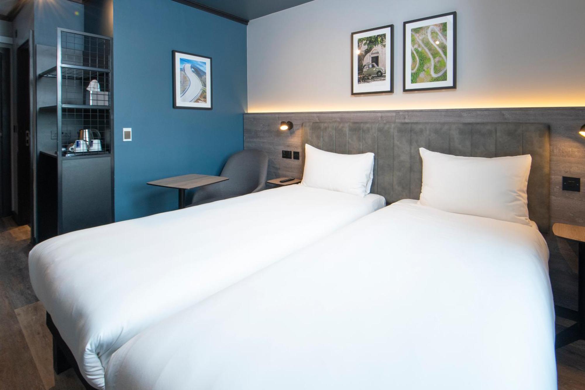 Standard Twin Room,1586829146:JPEG