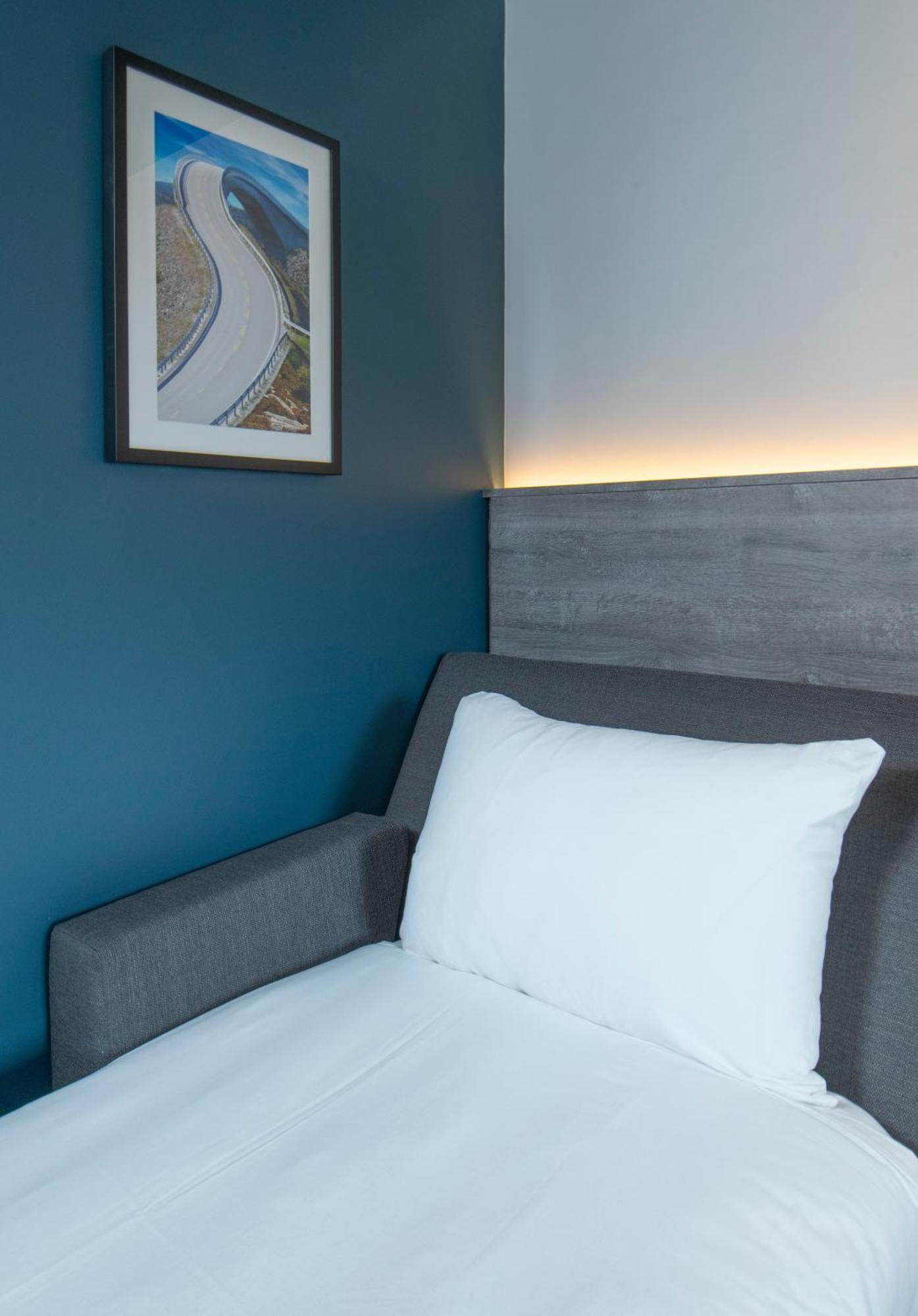 Standard Double Room with Sofa Bed,1586829211:JPEG