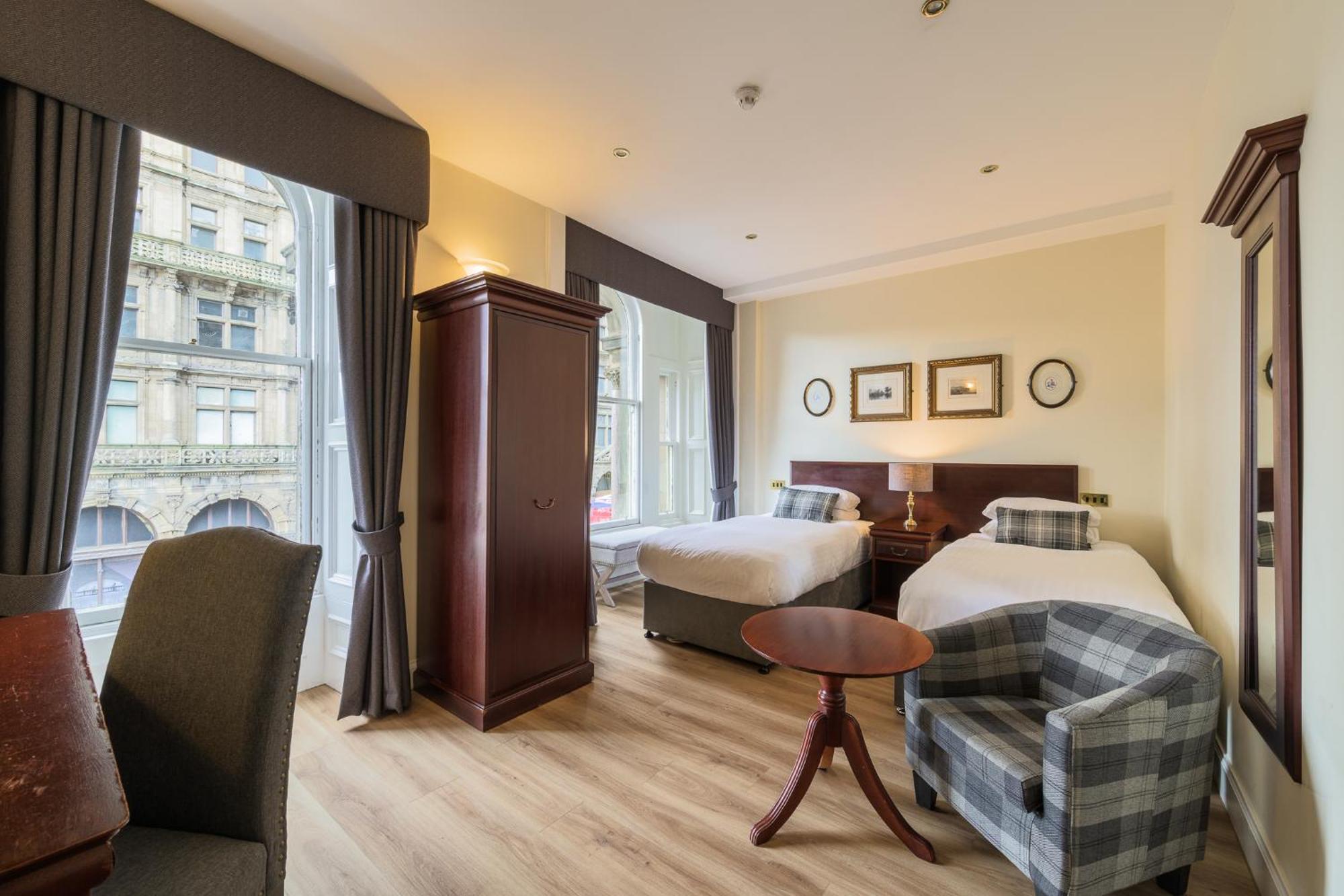 Standard Twin Room,1587494328:JPEG