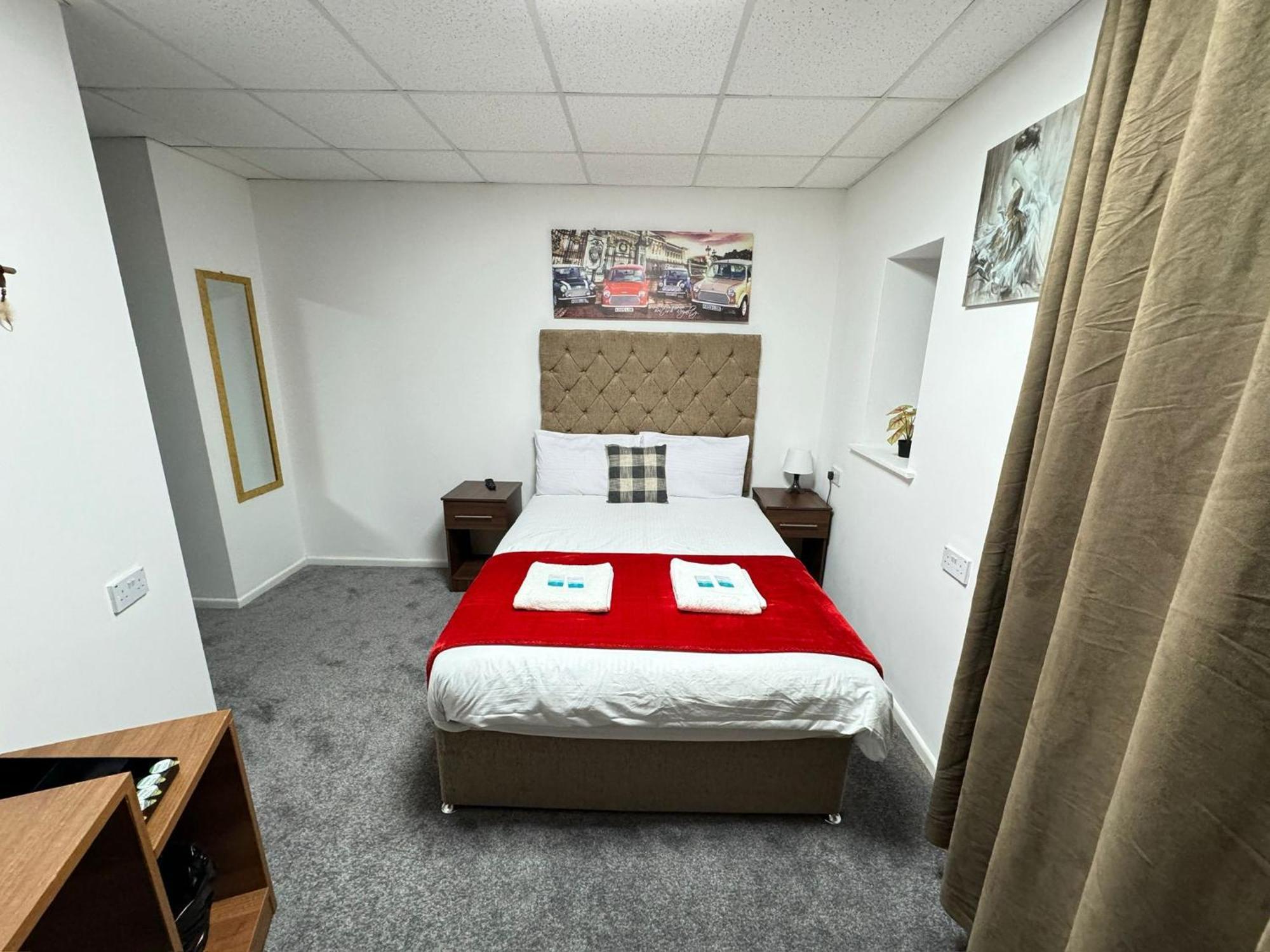 Double Room with Private External Bathroom