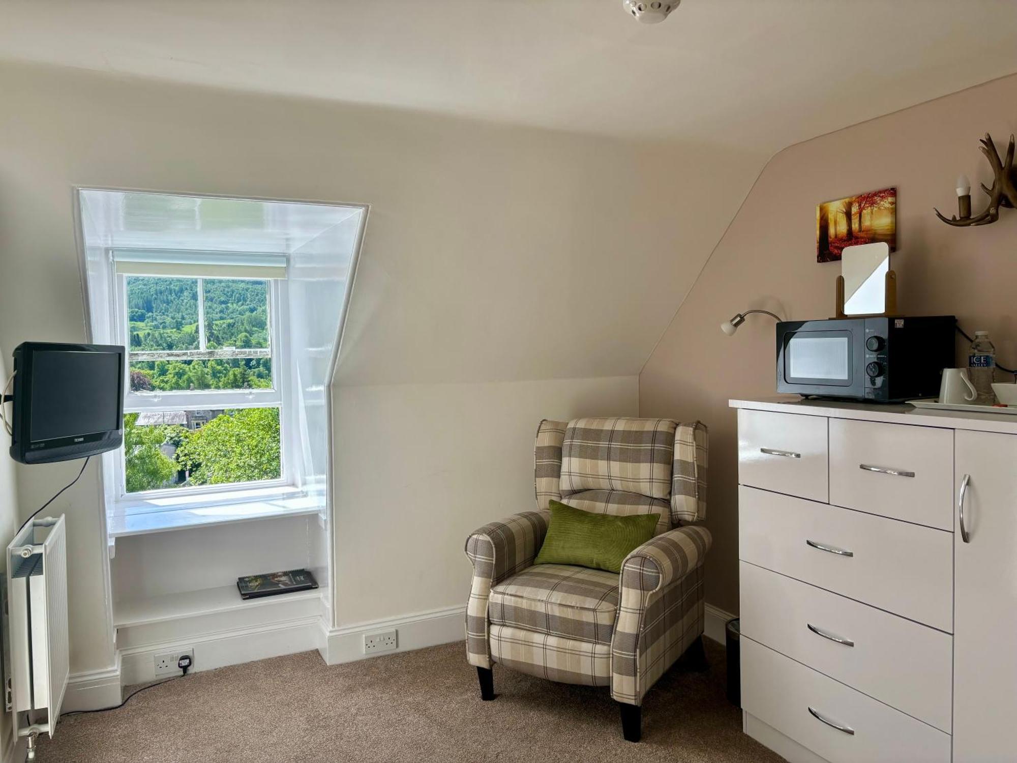 Top Floor Single