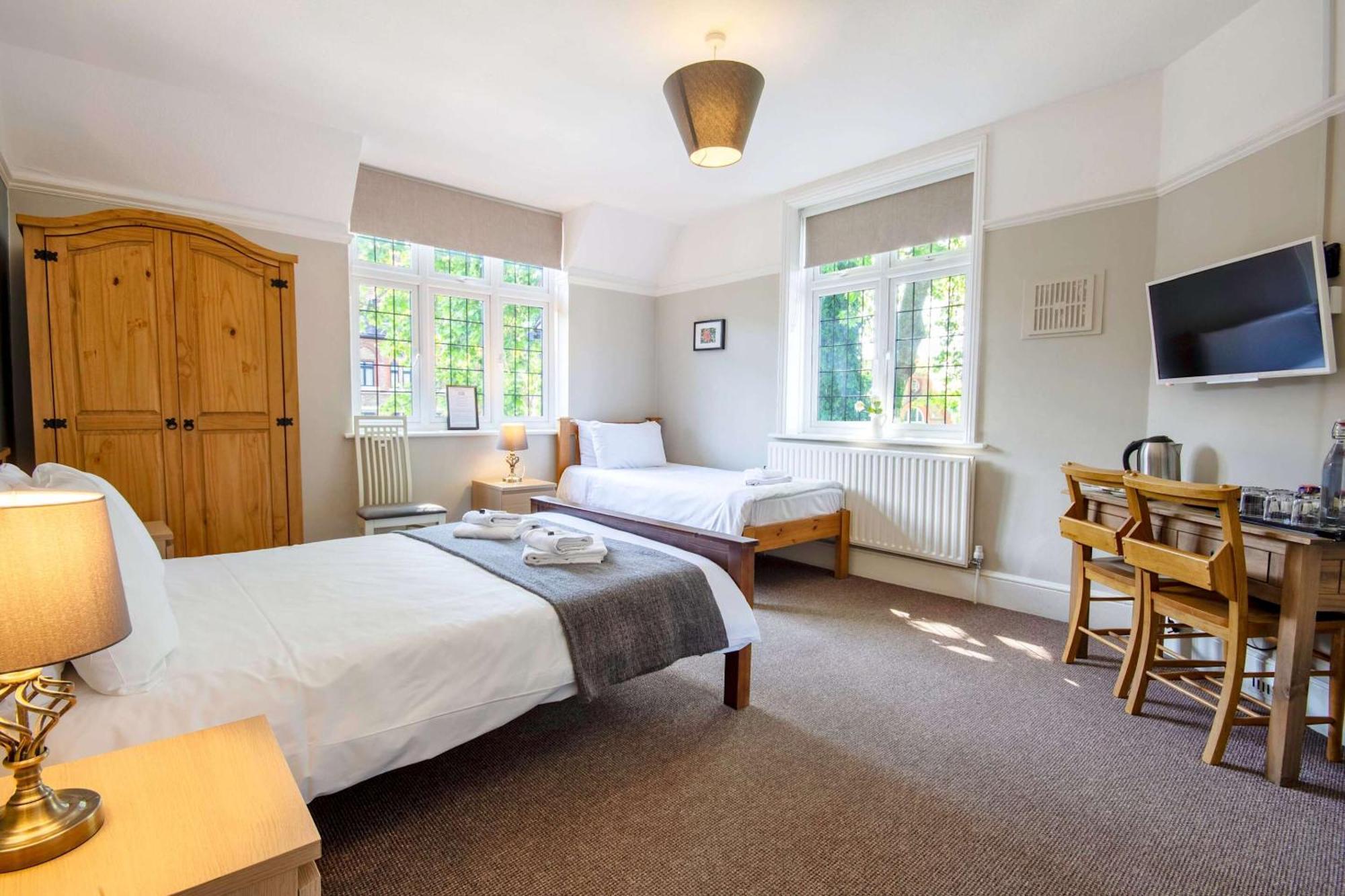 Triple Room with Shared Bathroom,1595441567:JPEG