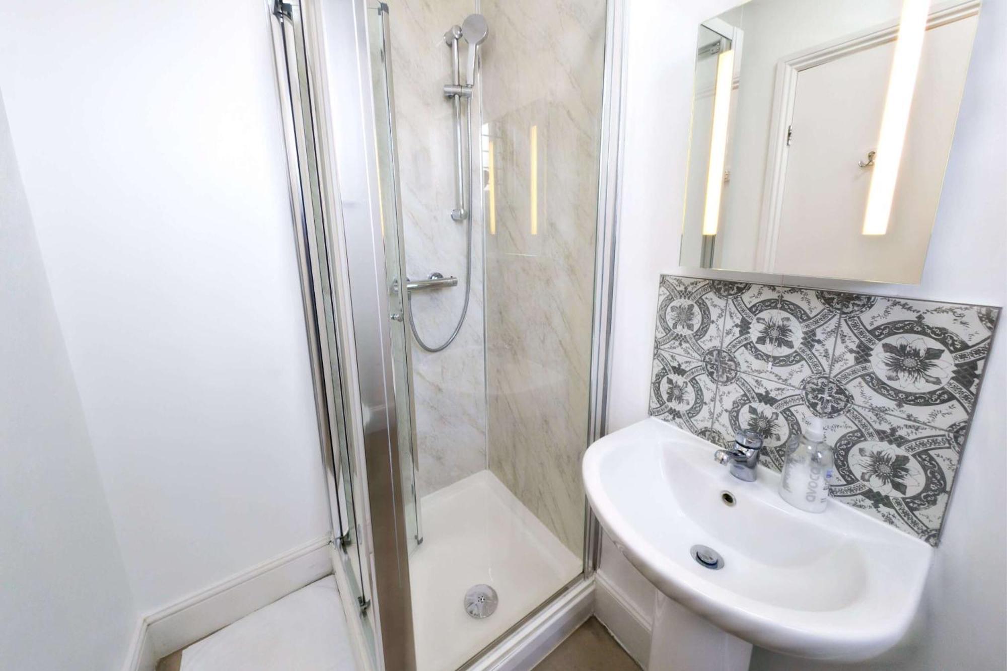 Triple Room with Shower