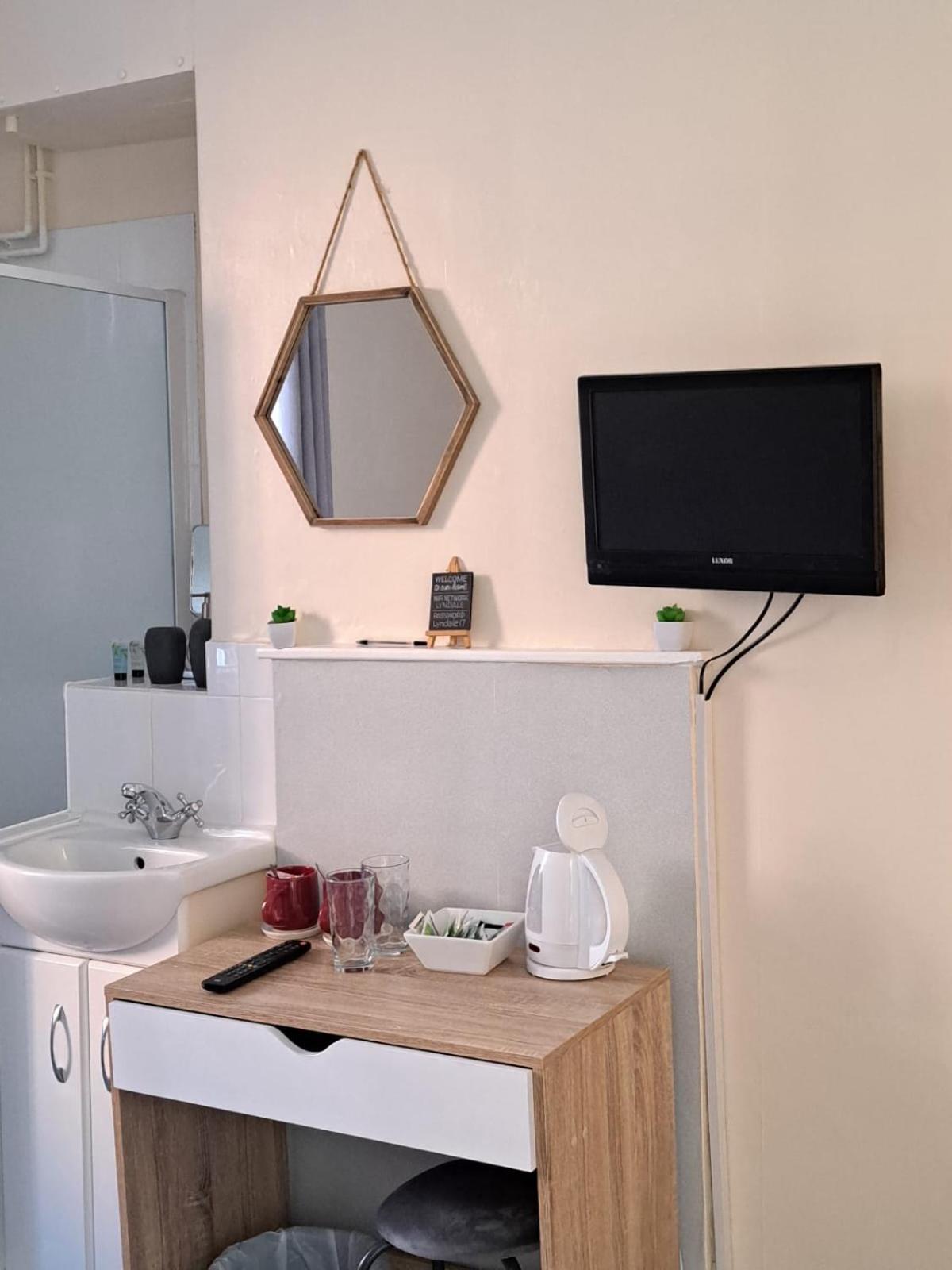 Standard Double Room External Private Toilet
