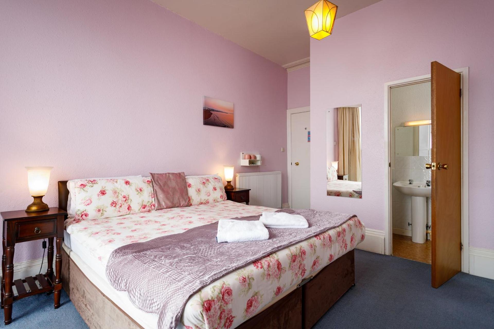 Twin Room with Sea View