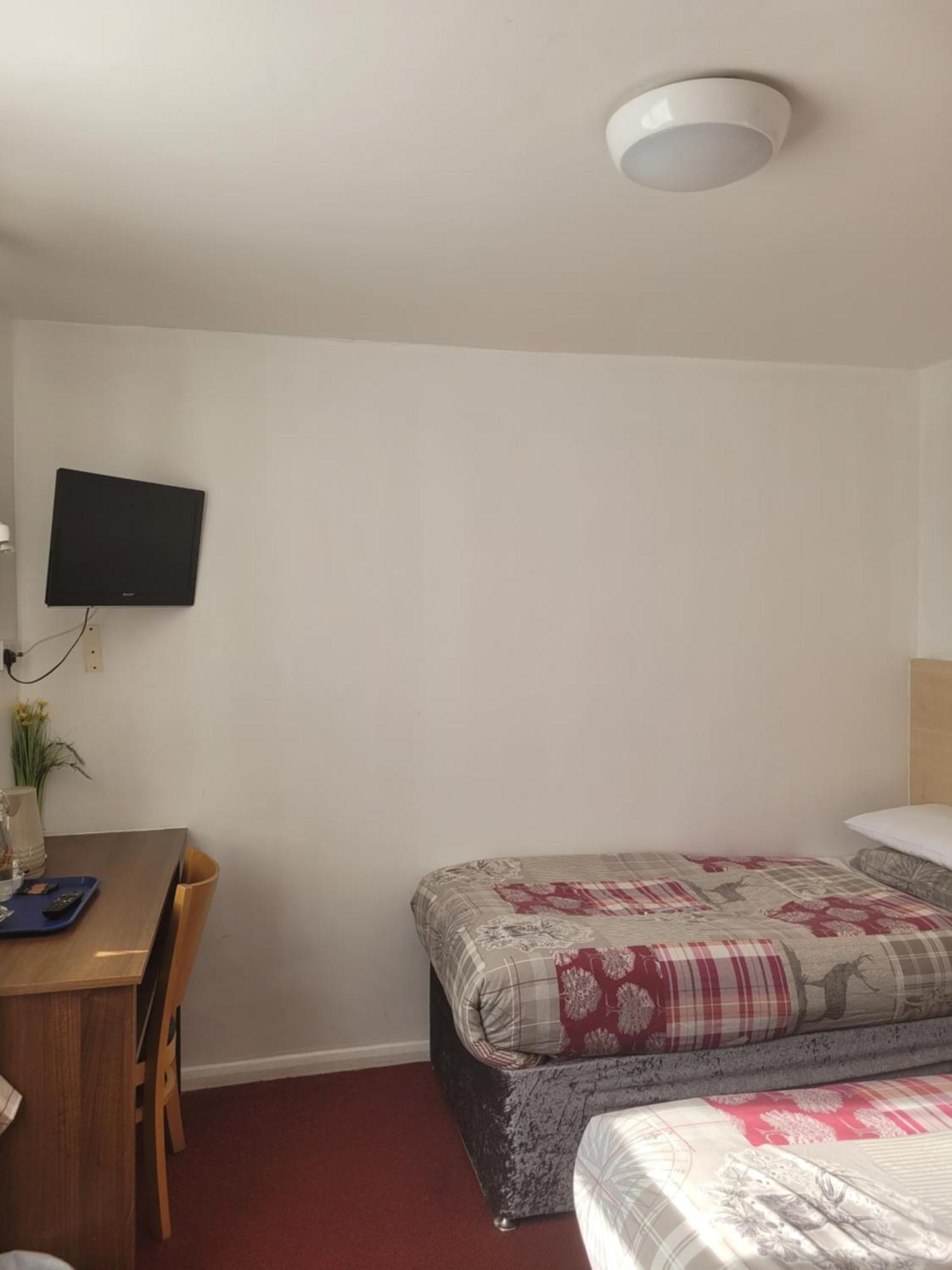 Superior Twin En-suite Room,1597543176:JPEG