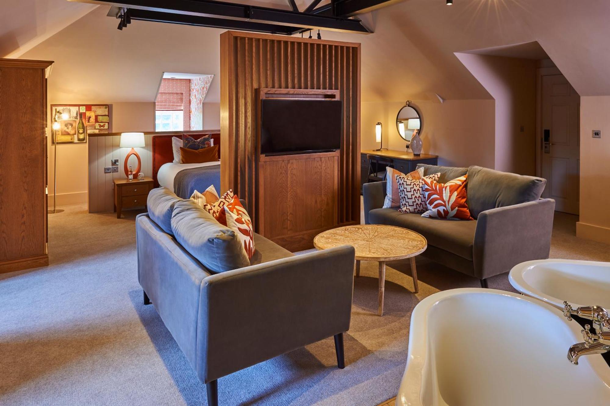 Signature Suite,1600219942:JPEG
