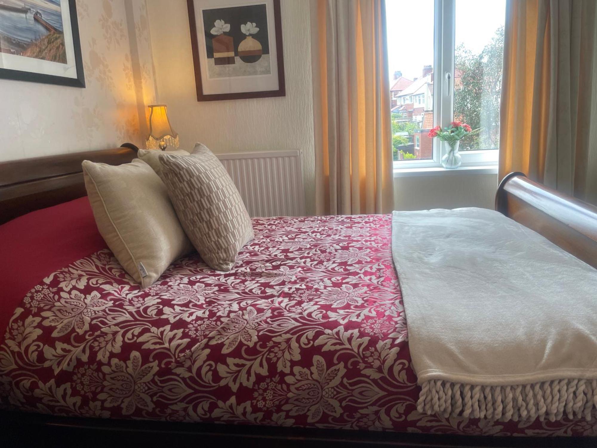 Small Double Room,1600569991:JPEG