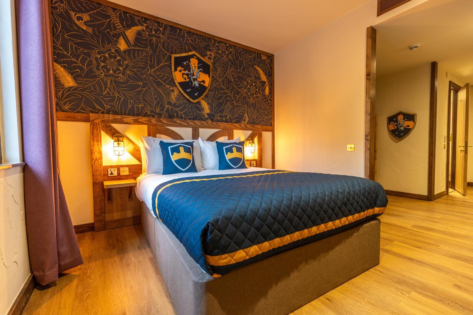 Family Room,1601718051:JPEG