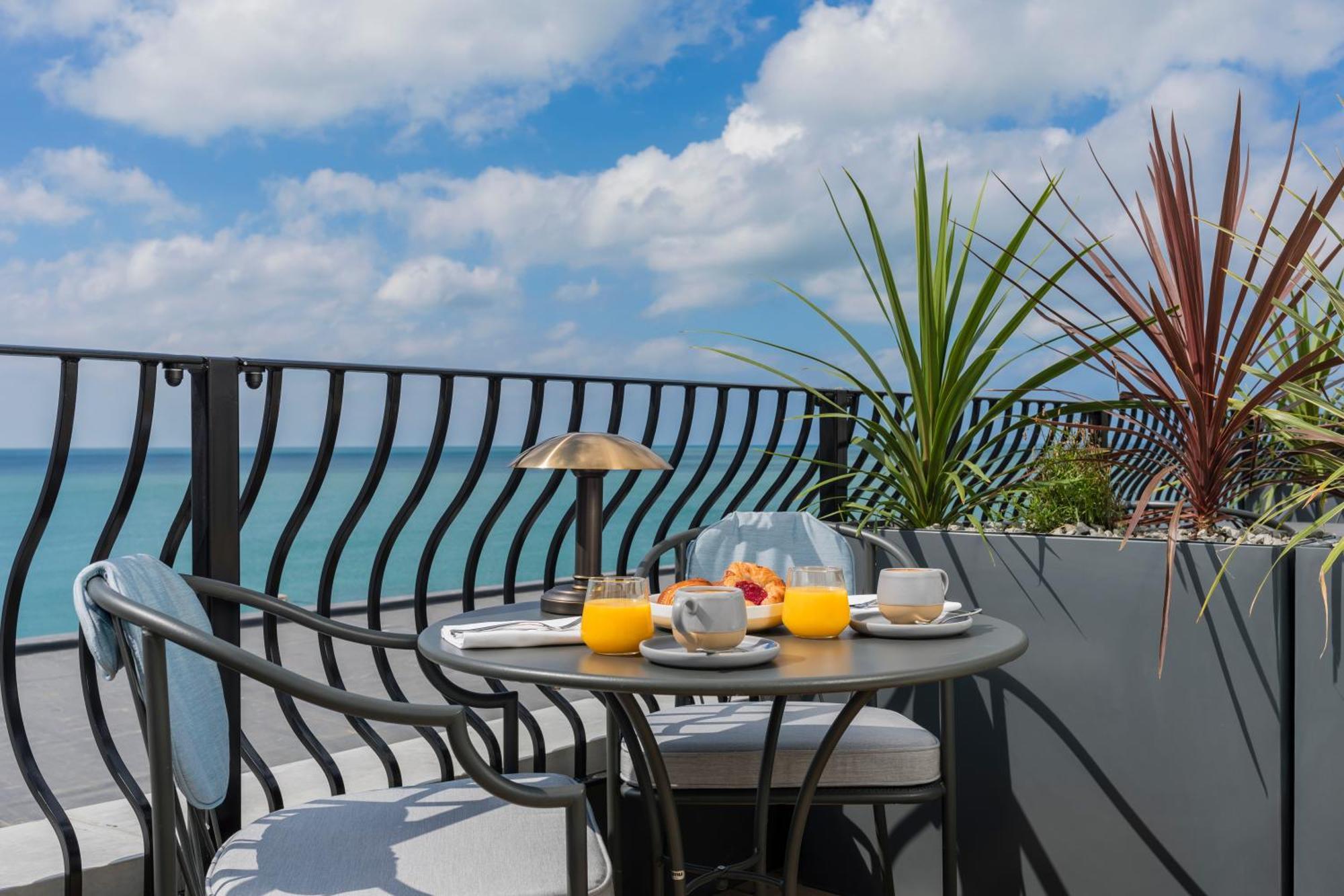 Superior Double Room with Sea View and Balcony,1602949087:JPEG