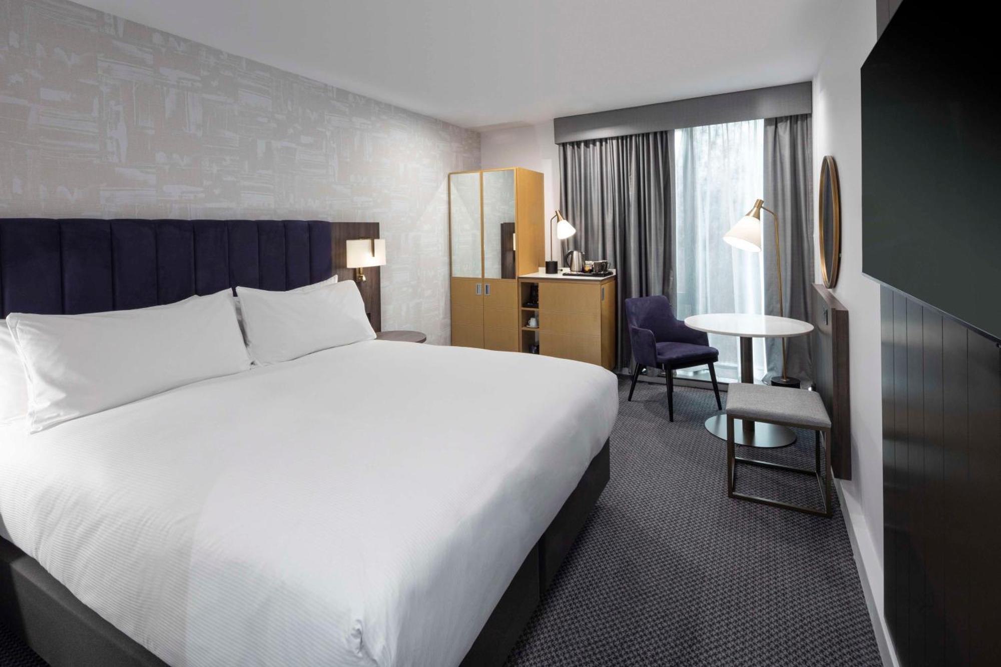 Deluxe King Room,1604073223:JPEG