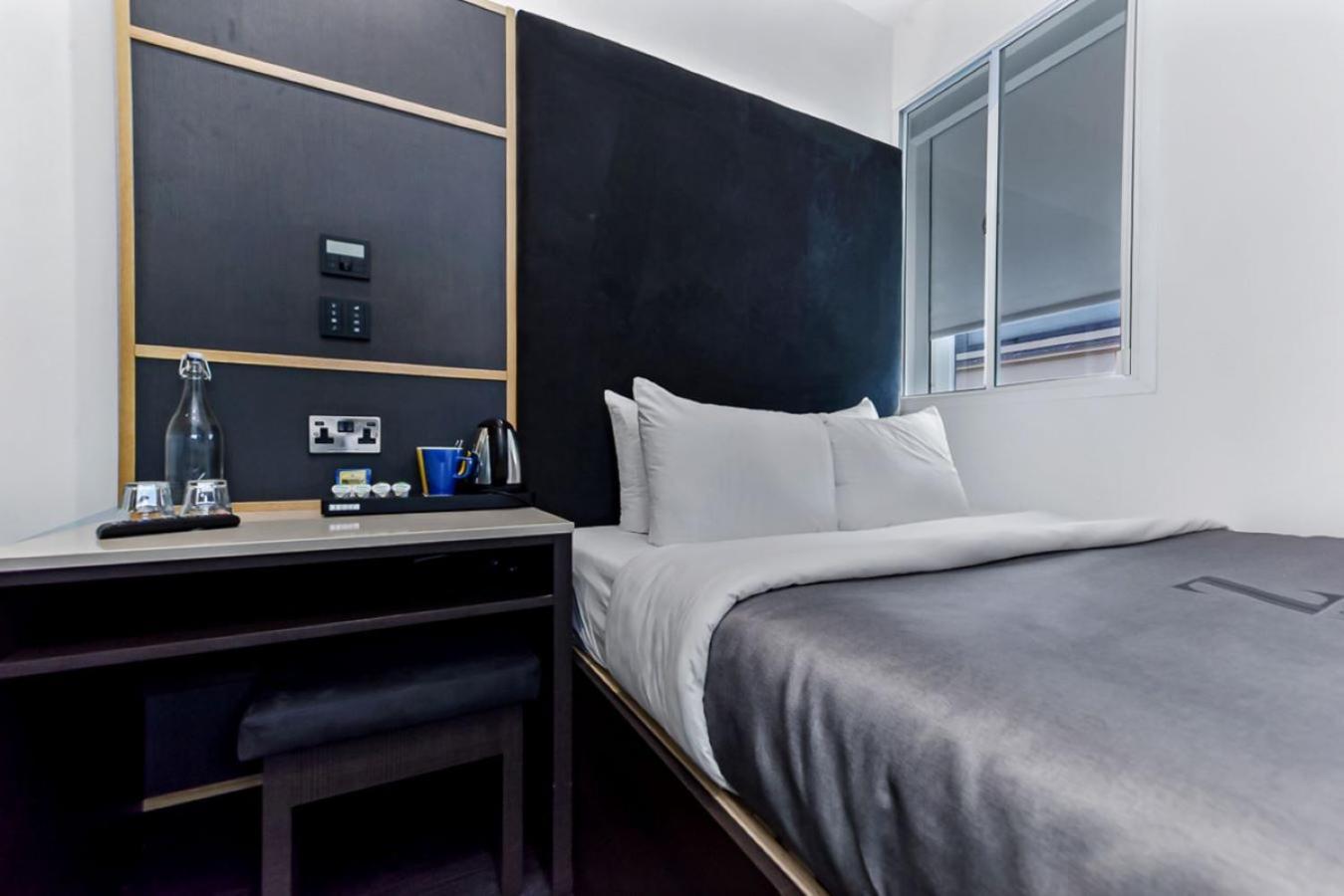 Club Double Room,1606621097:JPEG