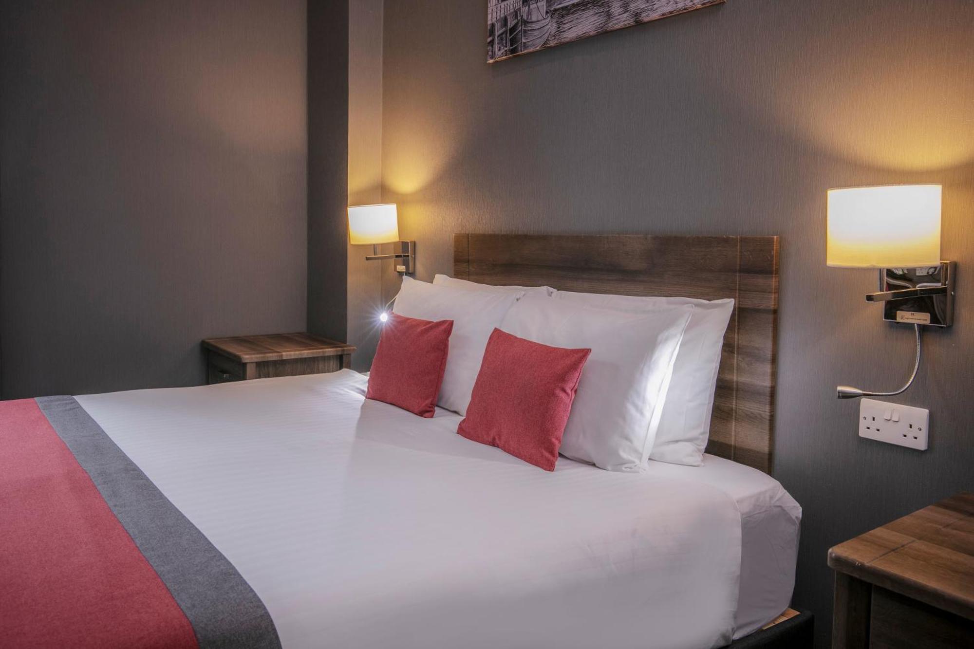 Standard Double Room - Non-Smoking,1608782454:JPEG