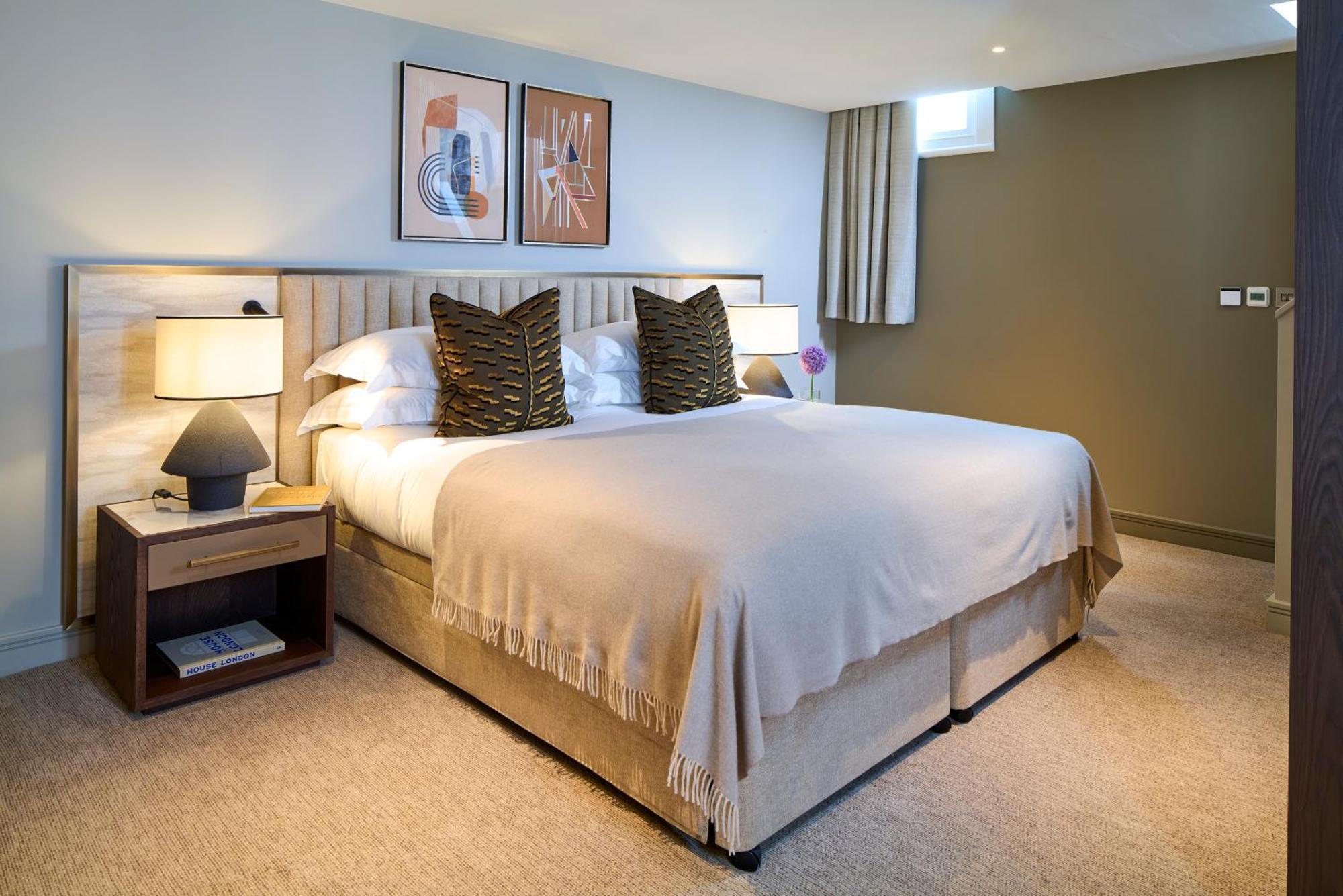 Deluxe Loft Open Plan One Bedroom with Sofa Bed,1609733490:JPEG