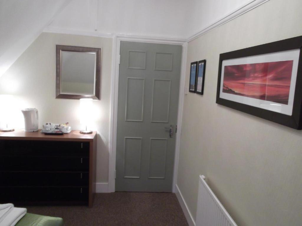 Double Room with Shared Bathroom,1610230777:JPEG