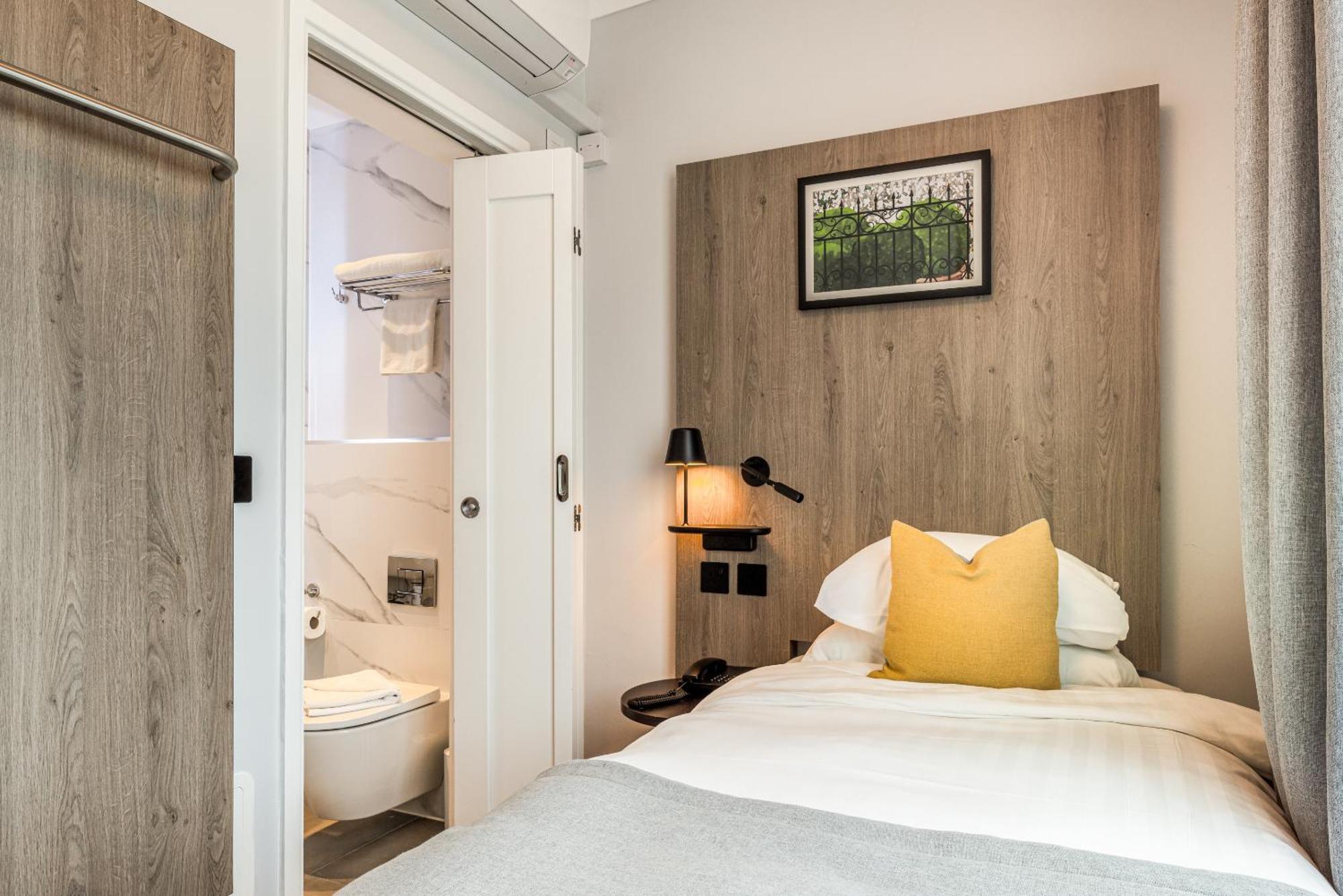 Standard Single Room with Shower