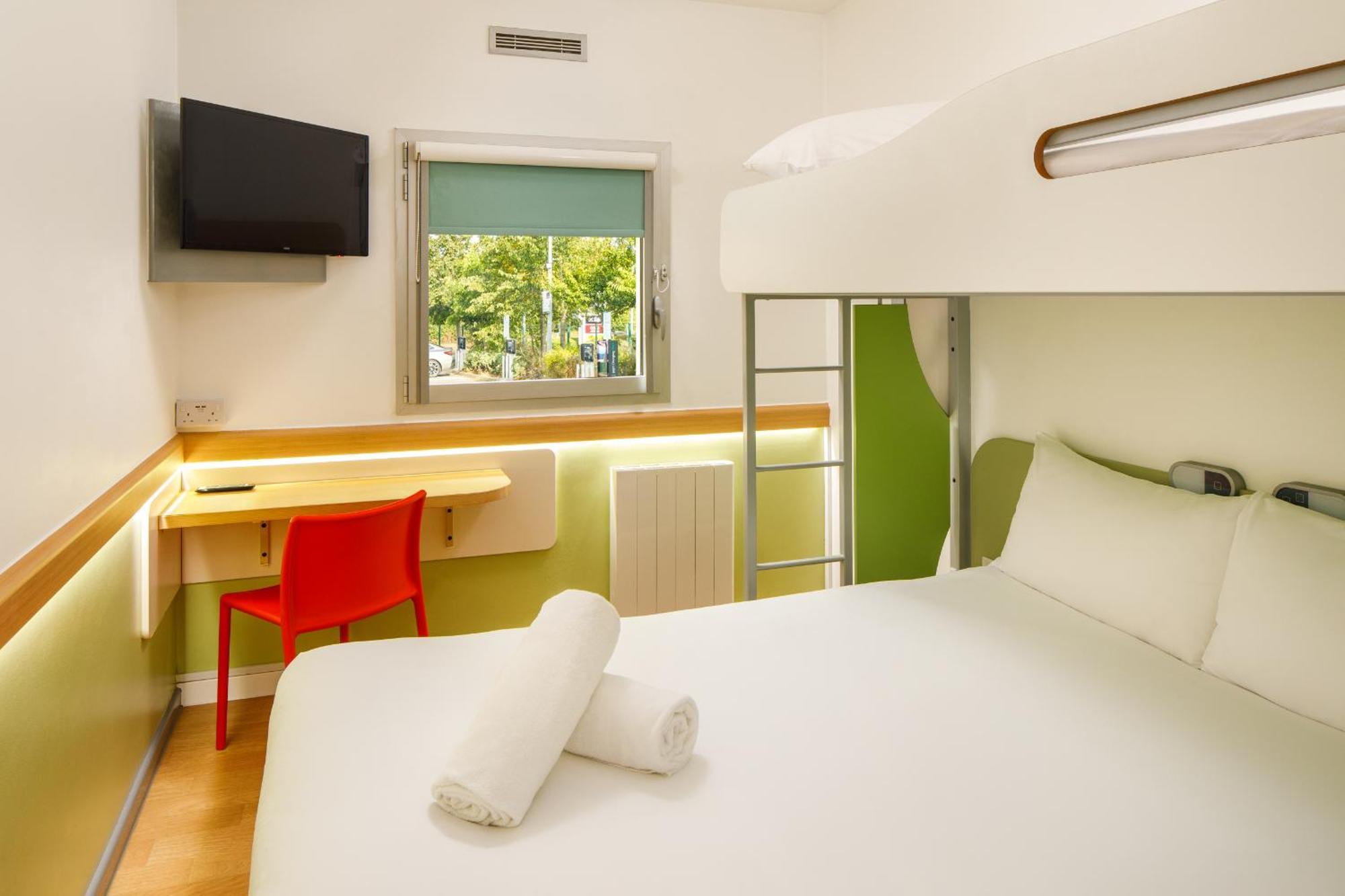 Standard Triple Room,1704976847:JPEG