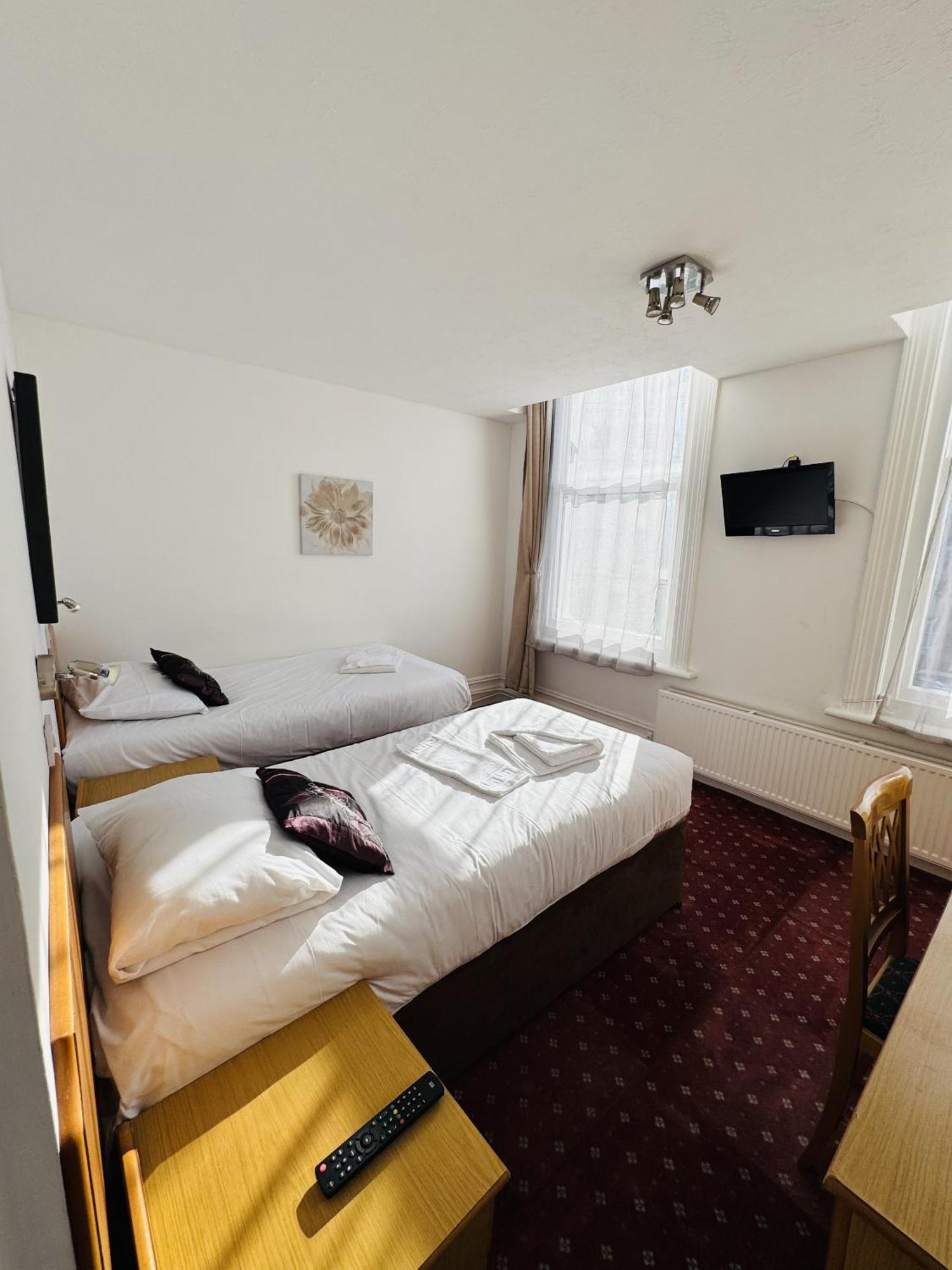 Standard Twin Room,1614811891:JPEG