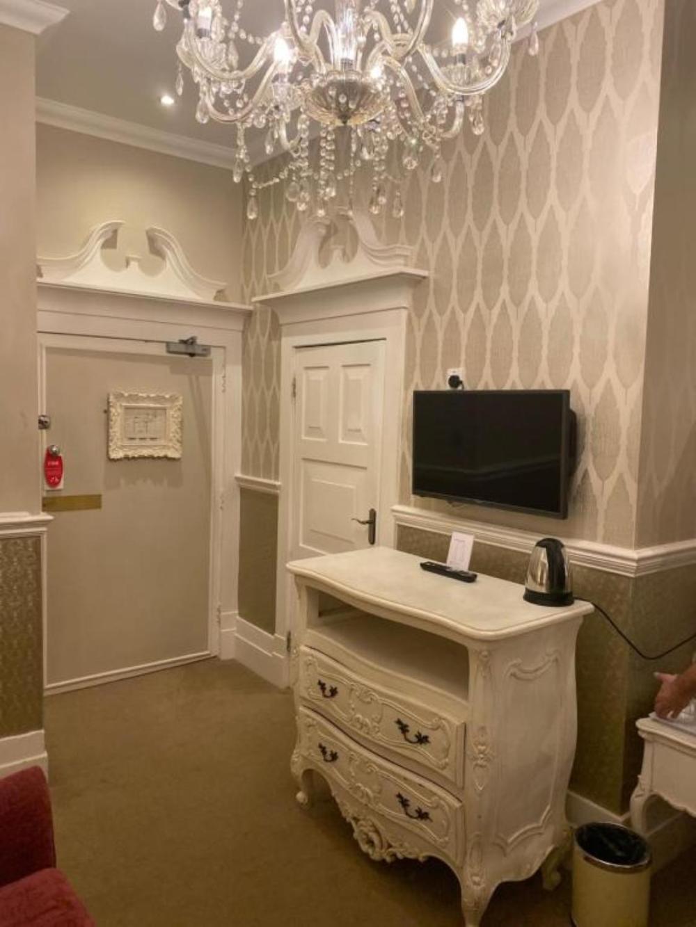 Junior Suite,1615647448:JPEG