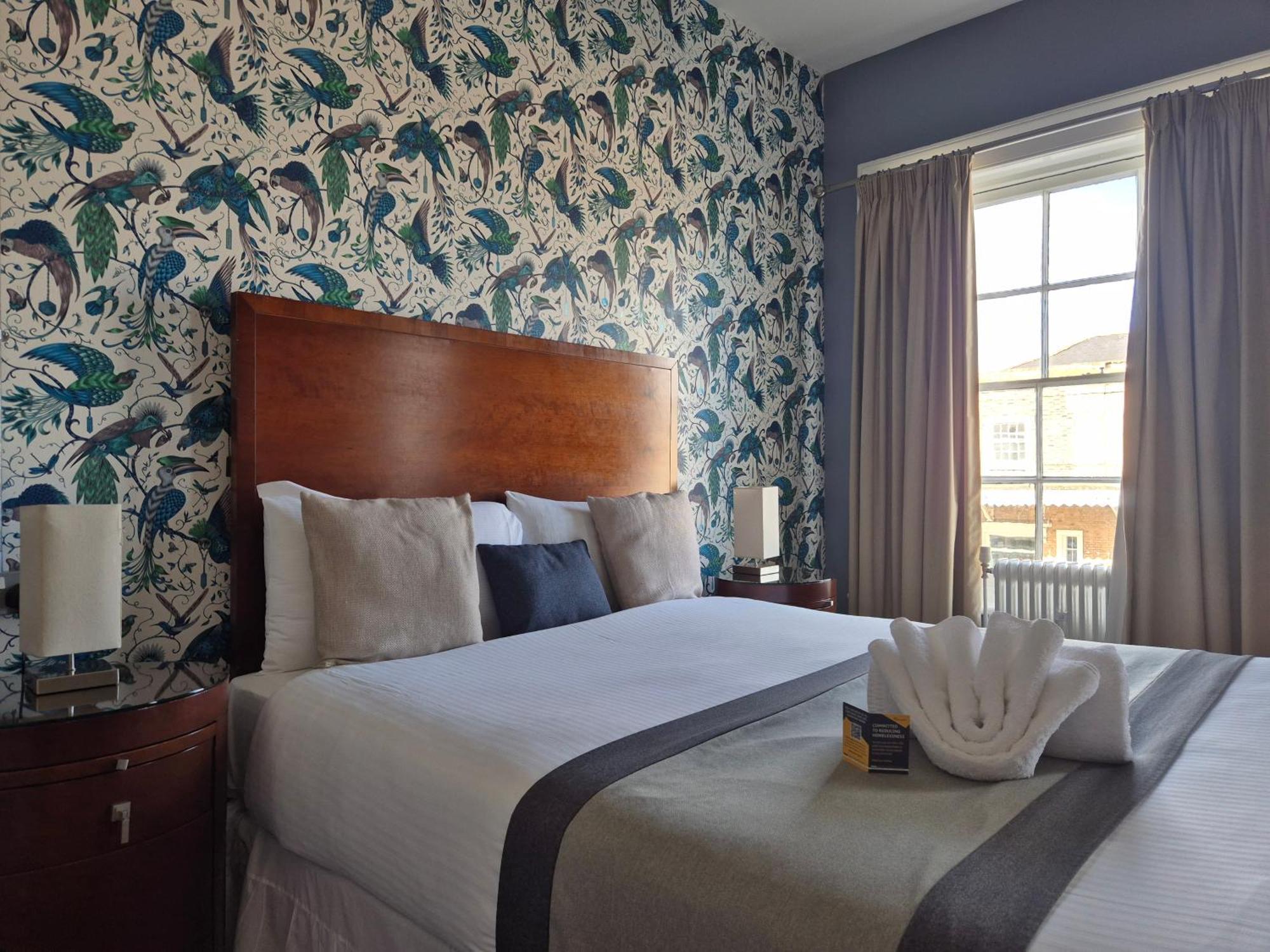Deluxe King Room,1618313810:JPEG