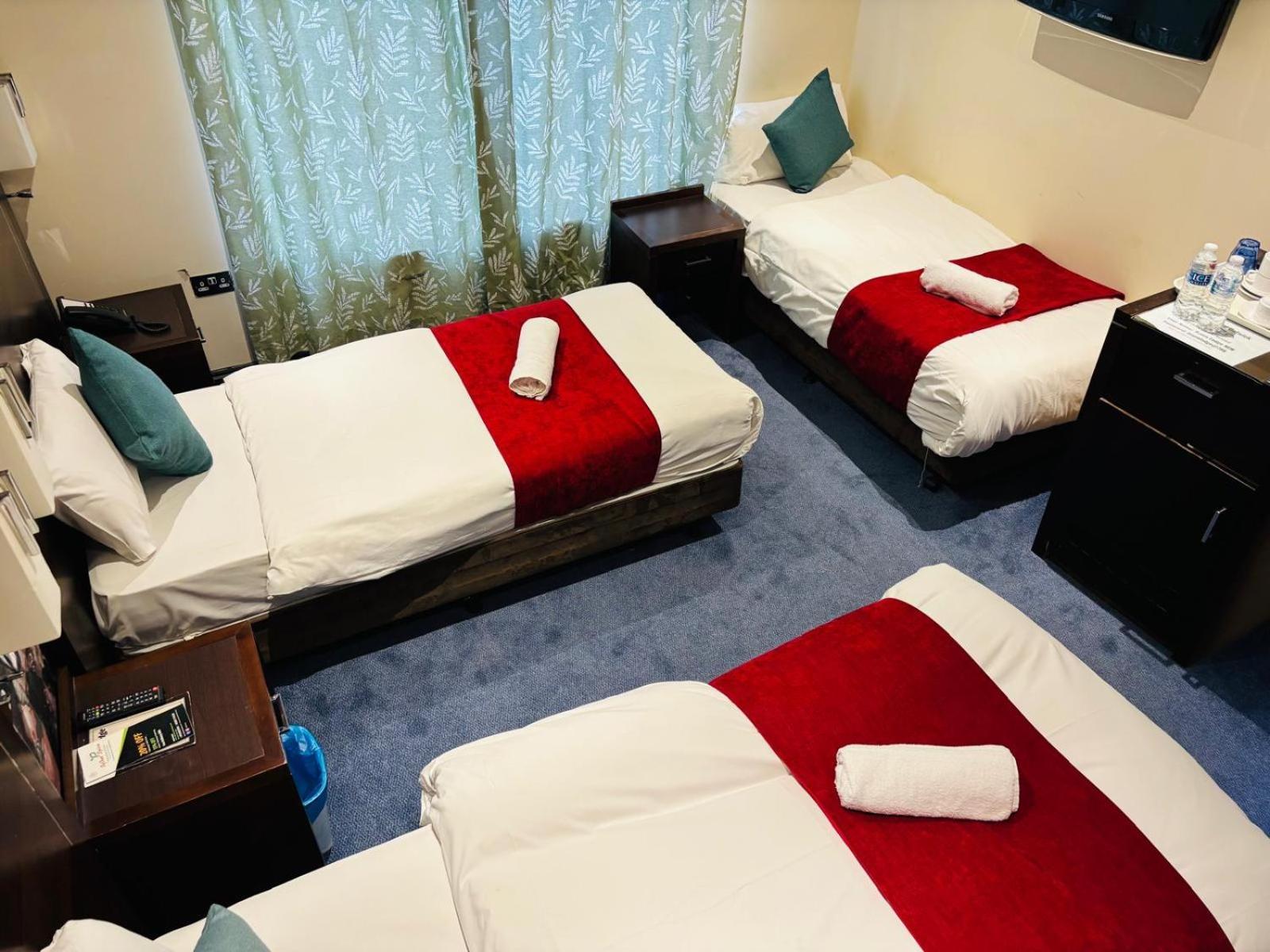 Triple Room - En Suite,1637705354:JPEG