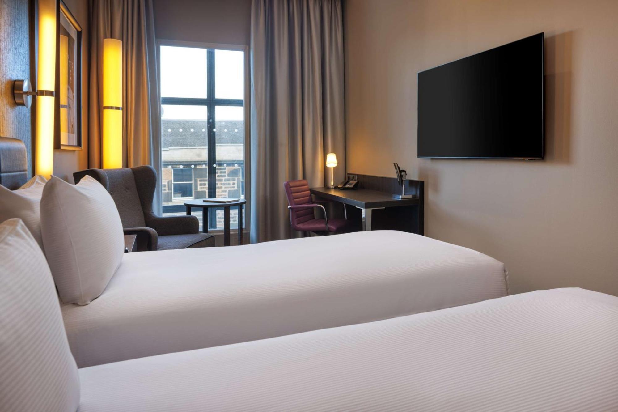 Twin Guest Room with two Single Beds,1639550137:JPEG