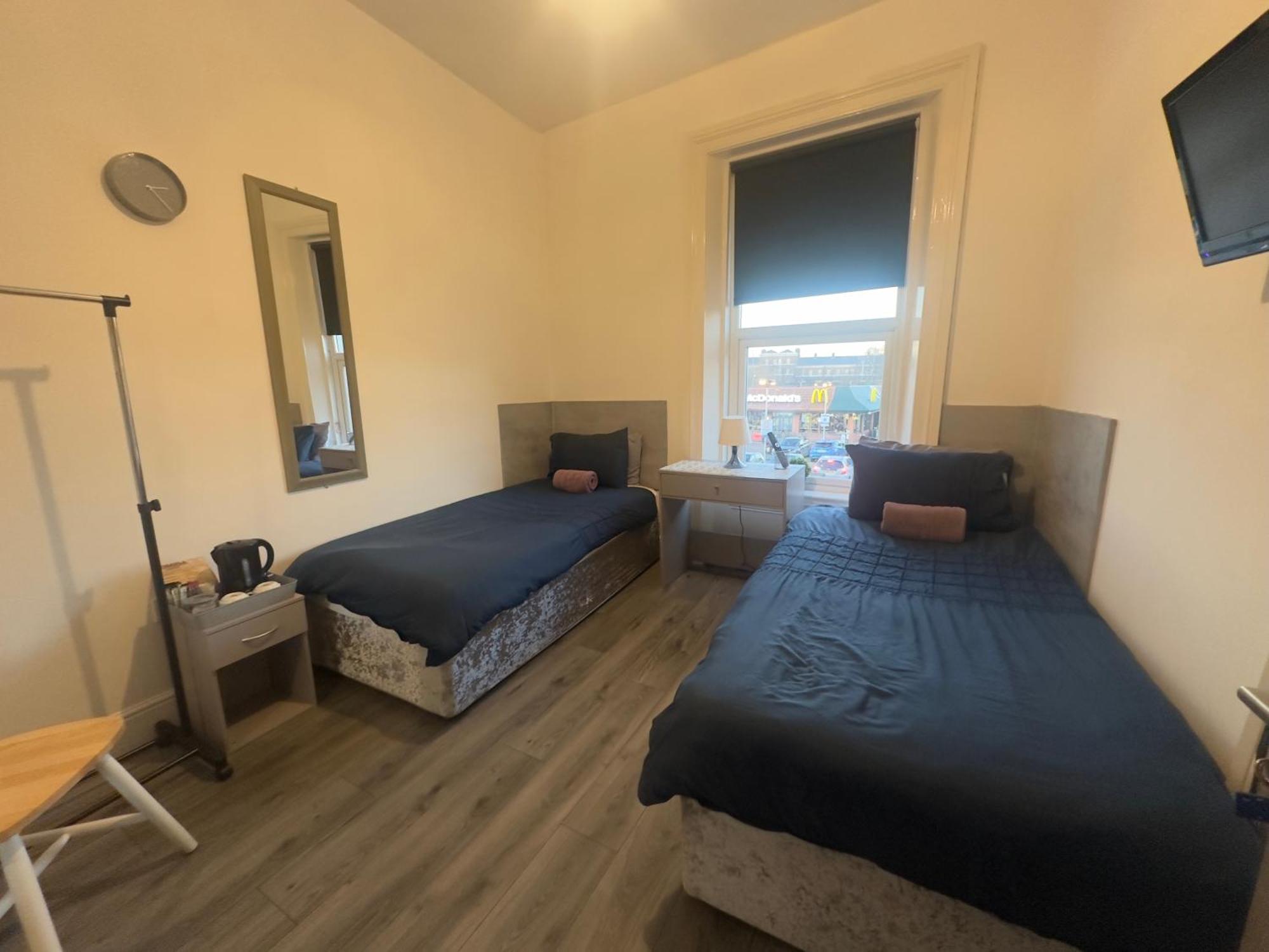 Standard Twin Room