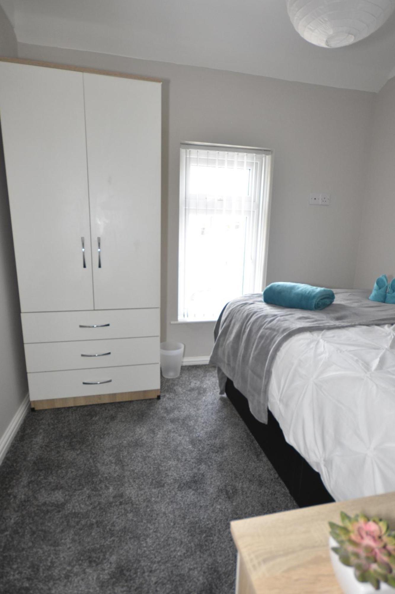 Double Room with Shared Bathroom
