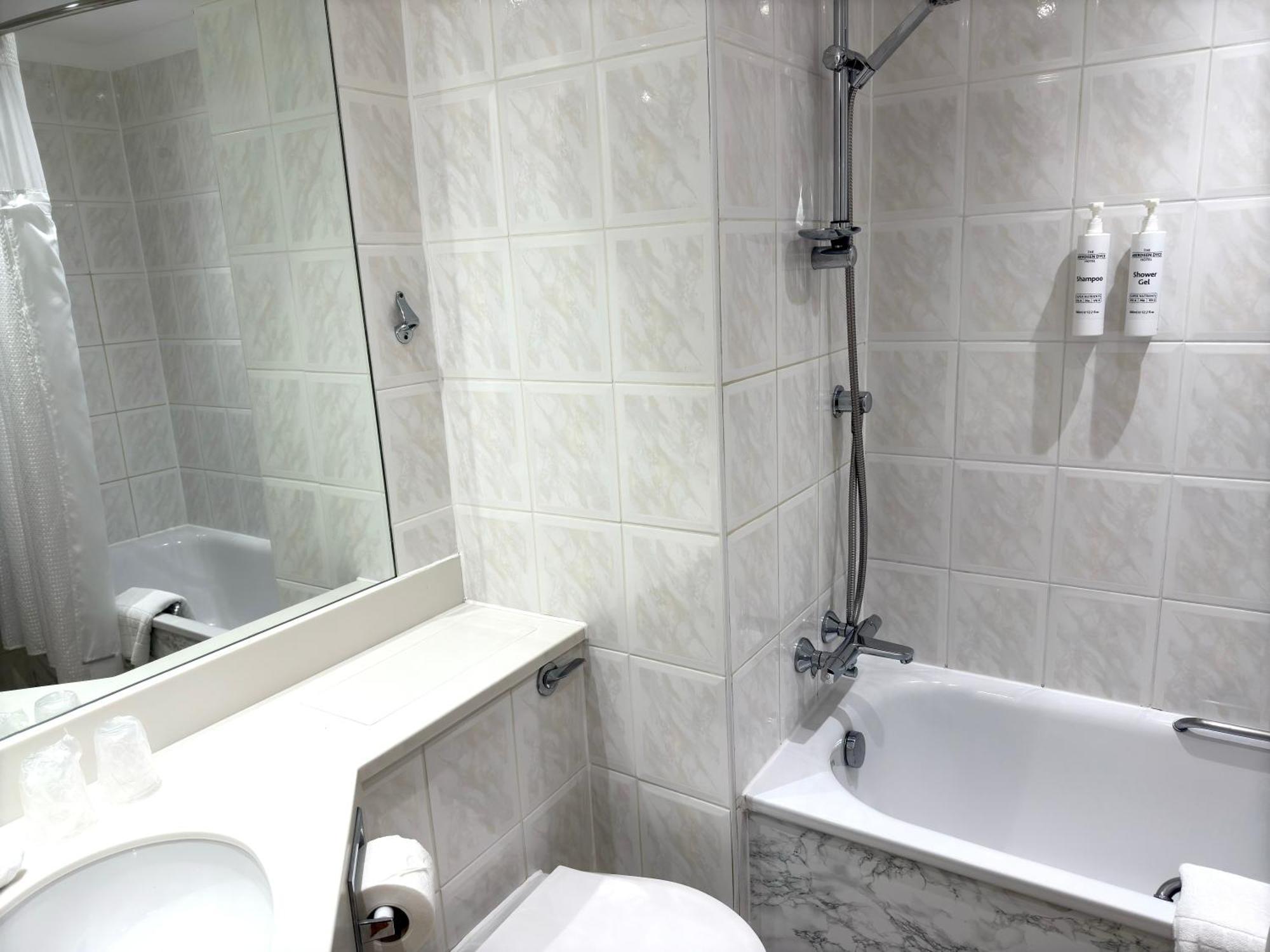 Superior Family Room,1641726050:JPEG