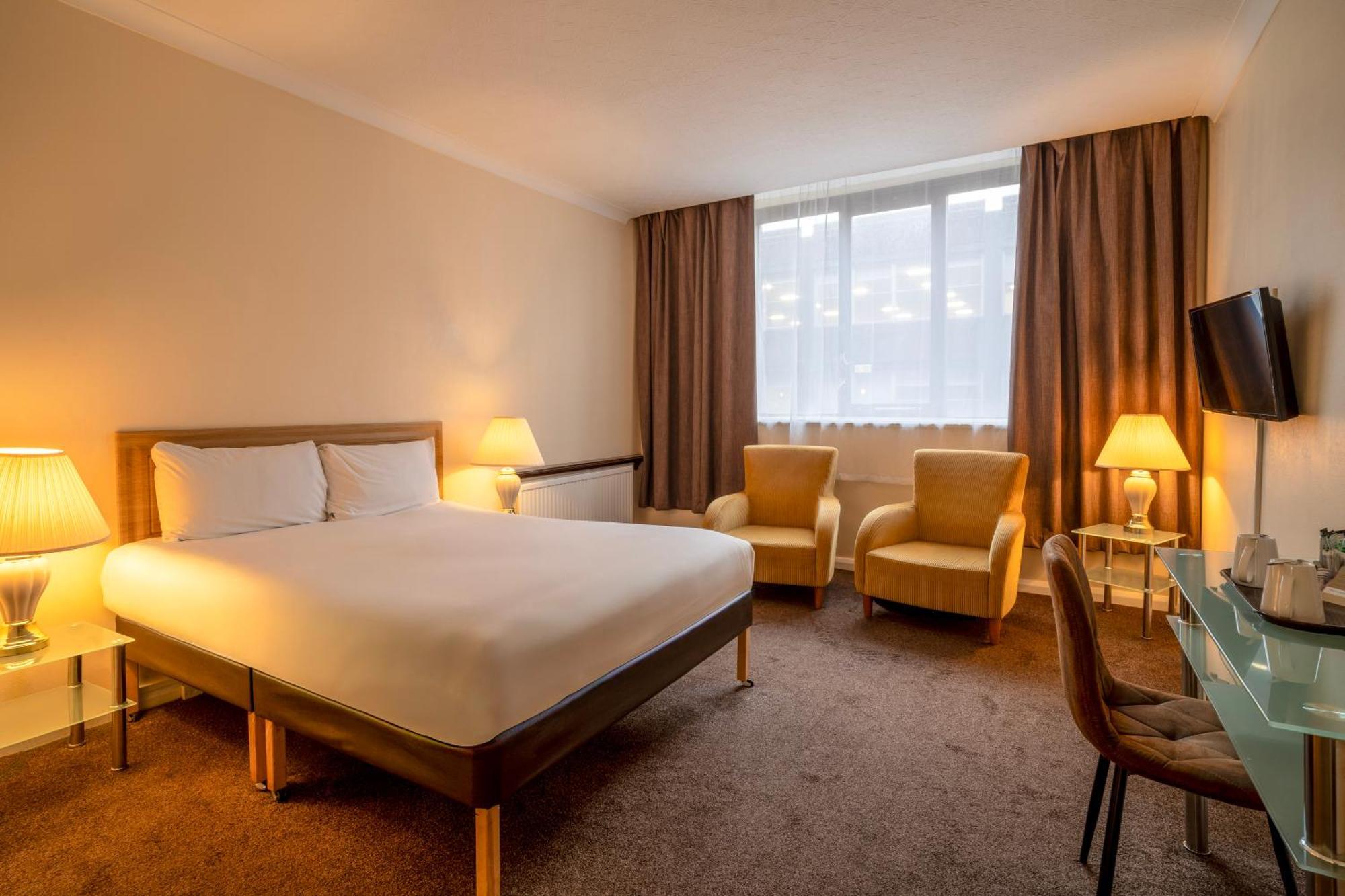 Double Room,1642306566:JPEG