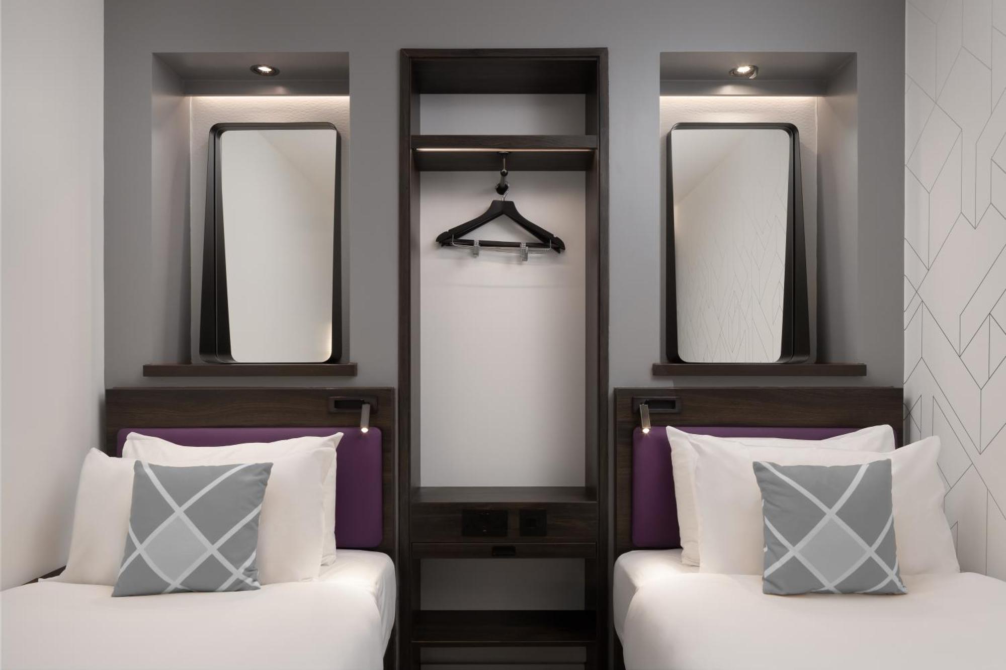 Windowless Twin, Guest room, 2 Twin