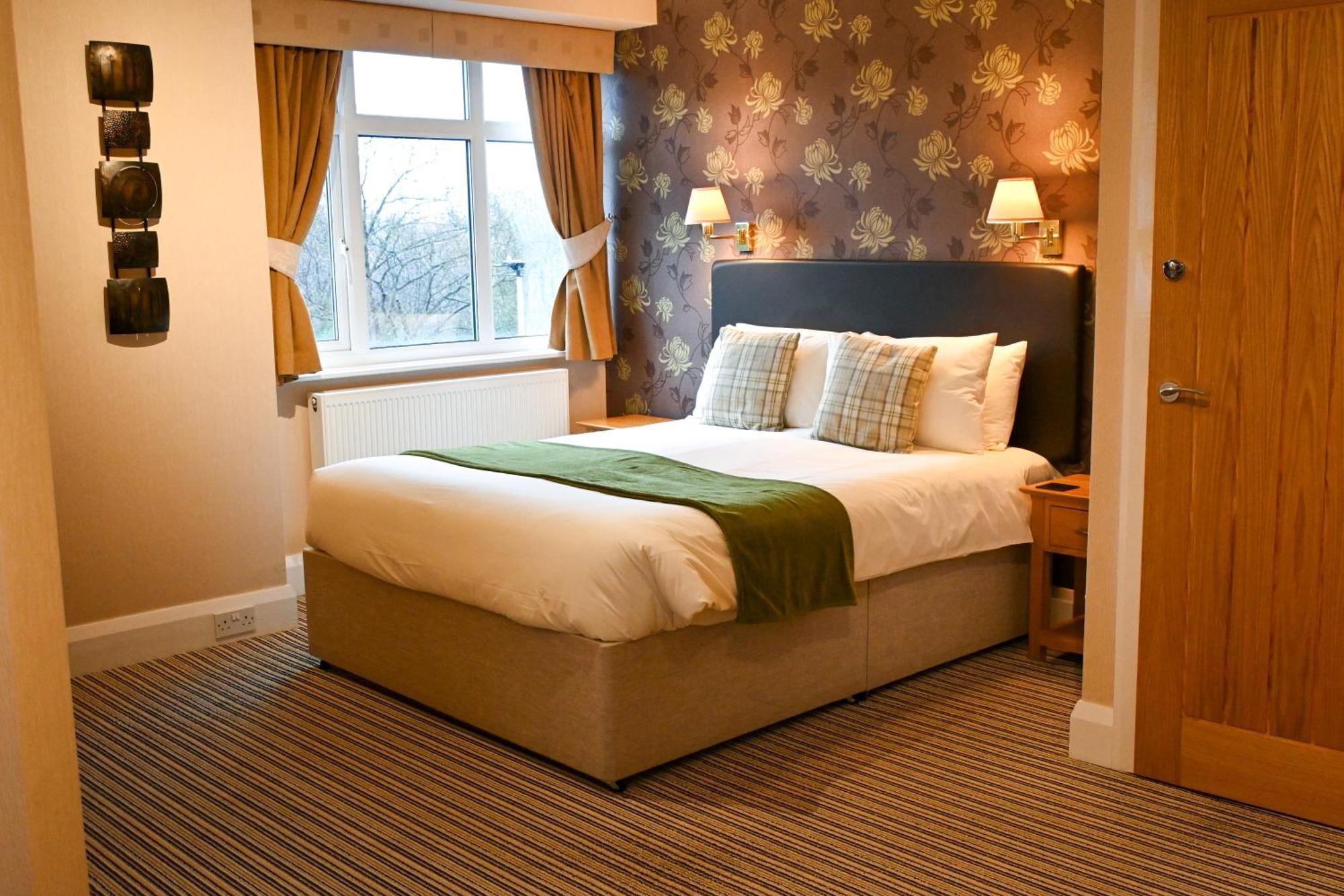 Superior King Room,1648925018:JPEG