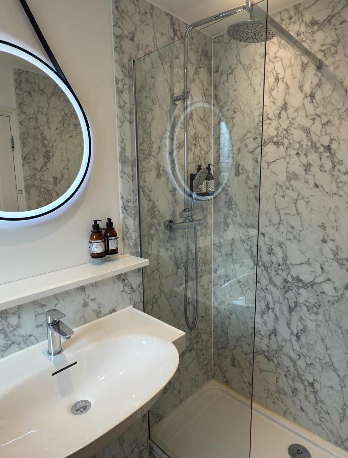 Deluxe King Room,1669816004:JPEG