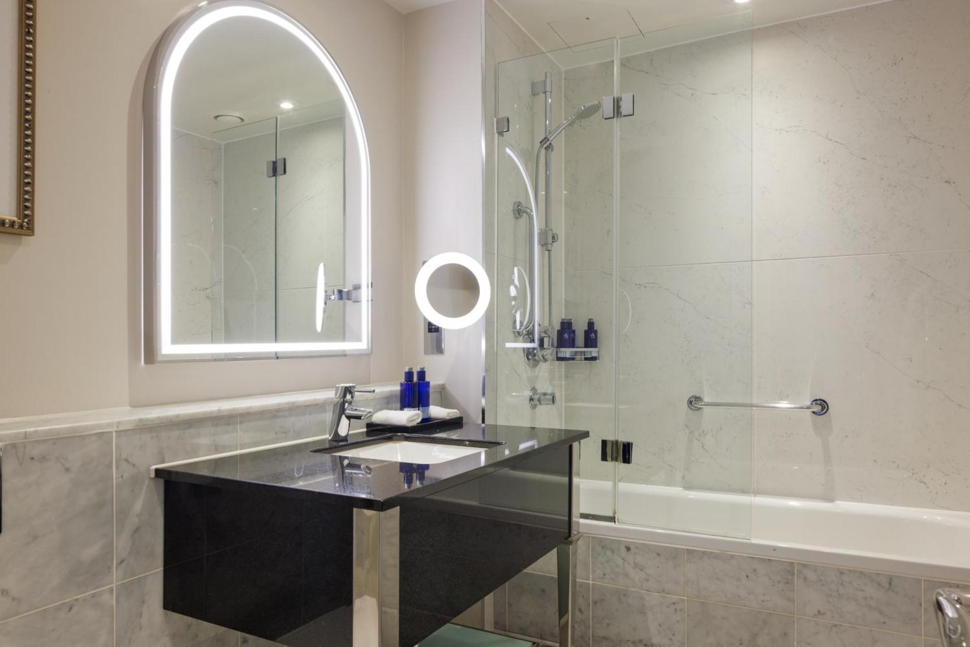 Family Connecting Rooms,1652745947:JPEG