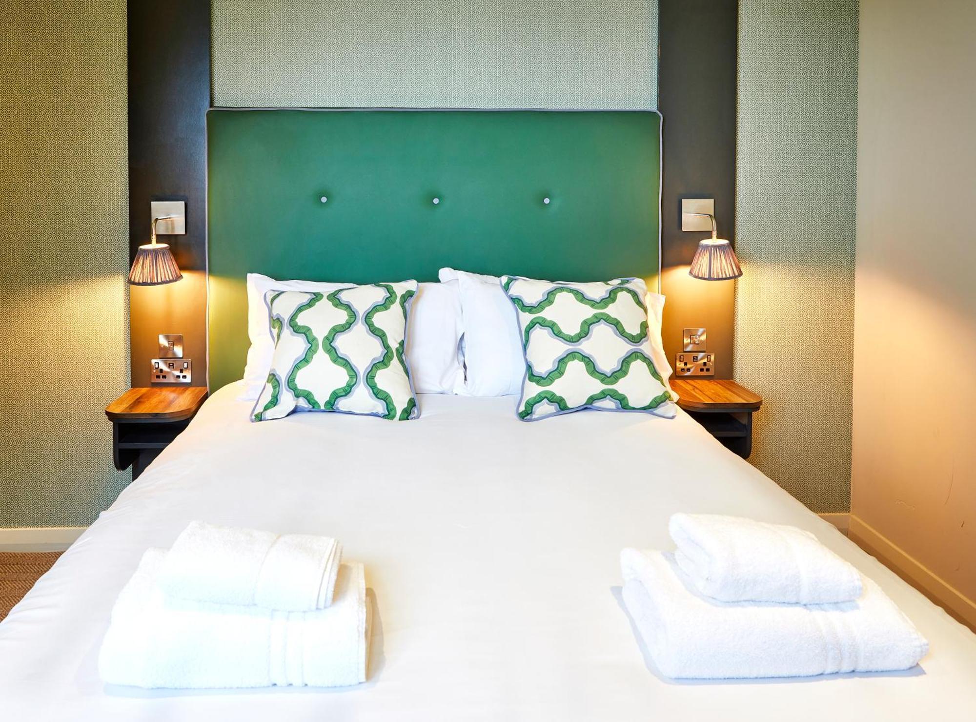 Classic Double Room,1656179749:JPEG