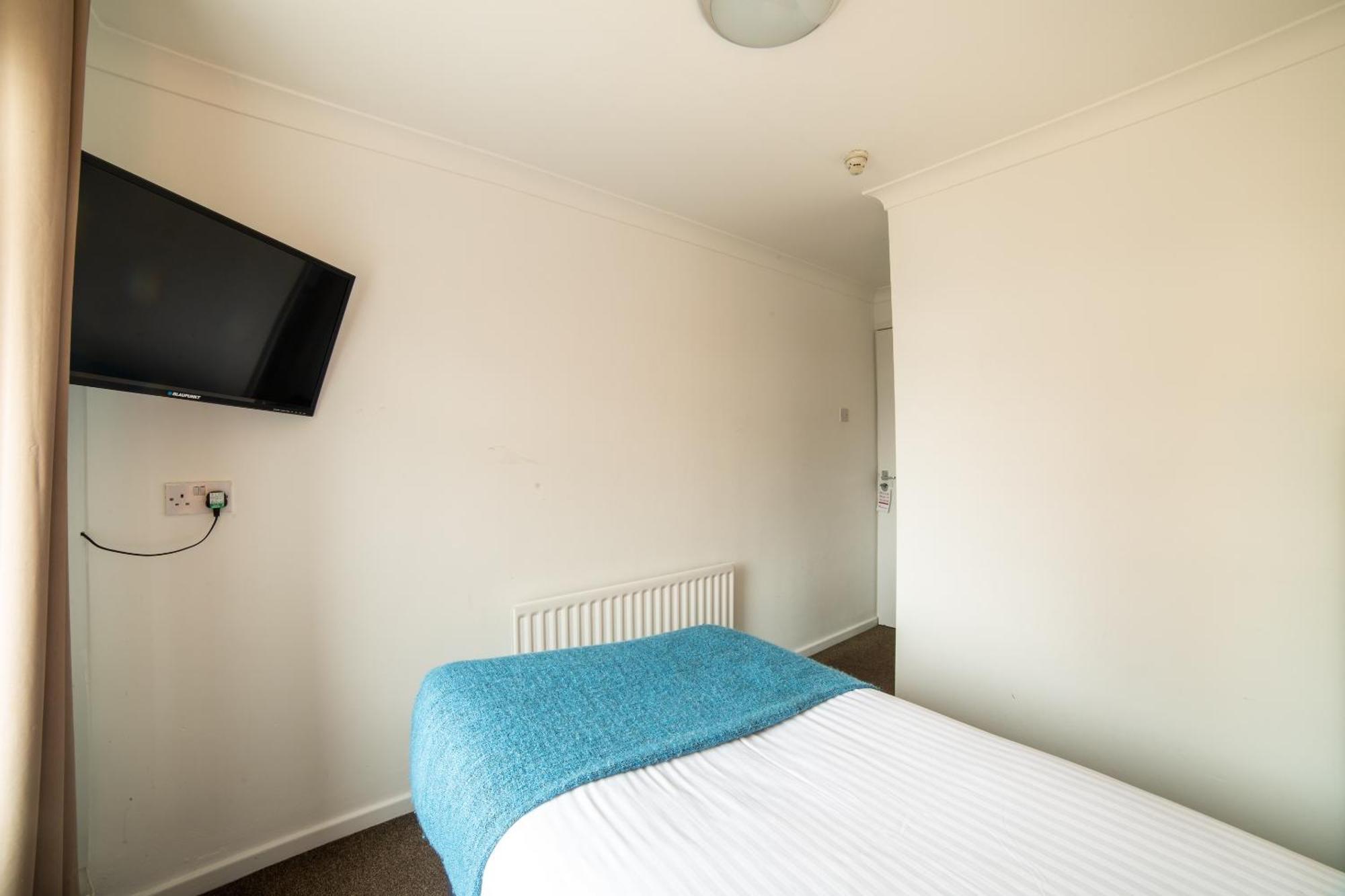 Standard Single Room,1657167743:JPEG