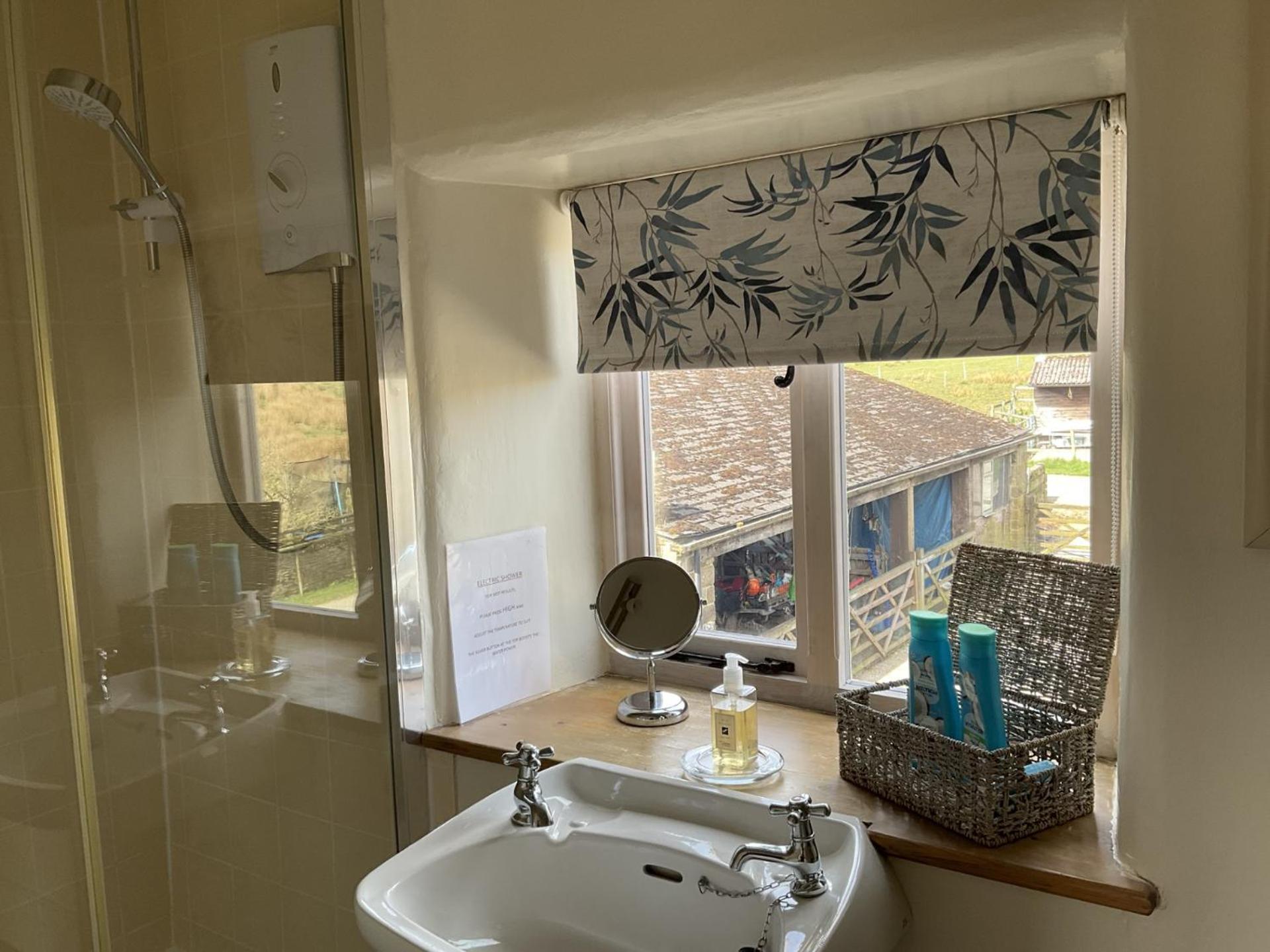 Double Room Private Bathroom