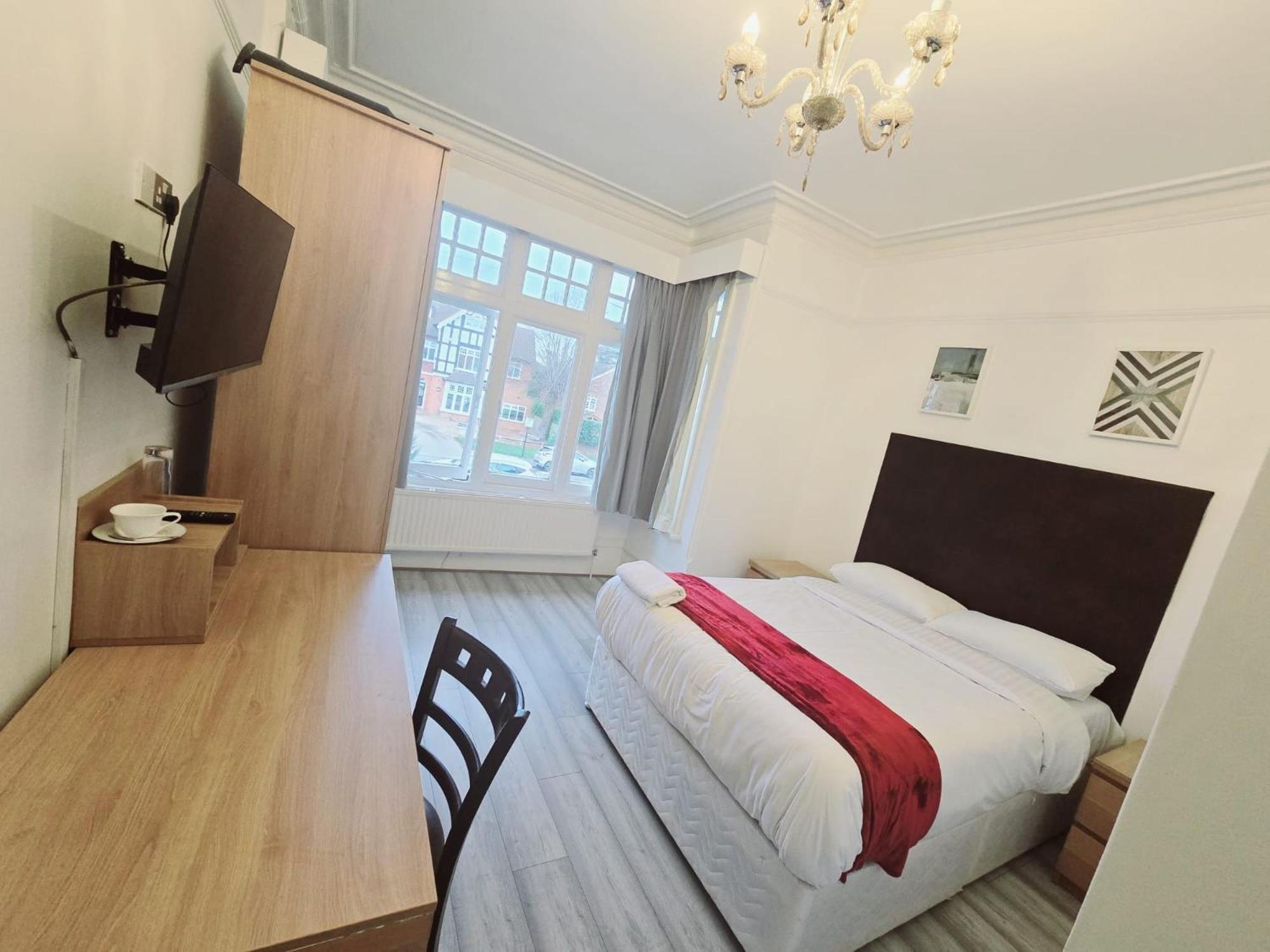 Double Room,1658065094:JPEG