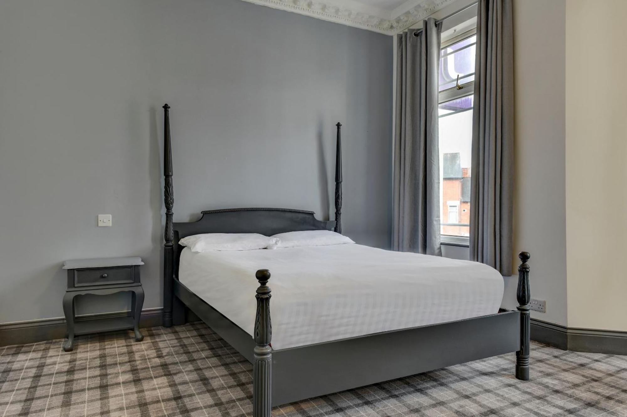 Standard Double Room,1658066947:JPEG