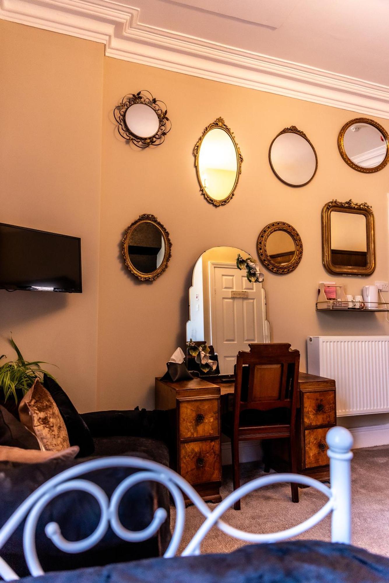 Twin Room with Bathroom,1658076855:JPEG