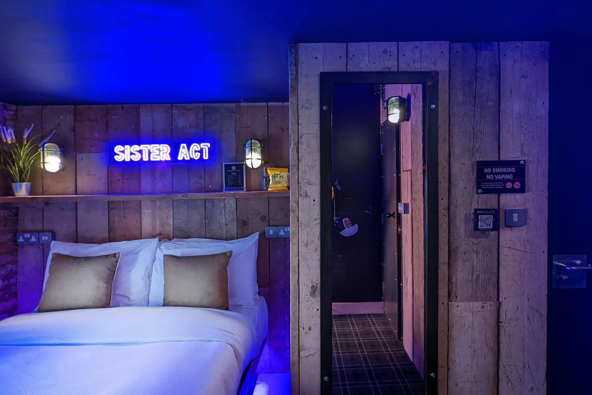 Sister Act - Double Room,1658102990:JPEG